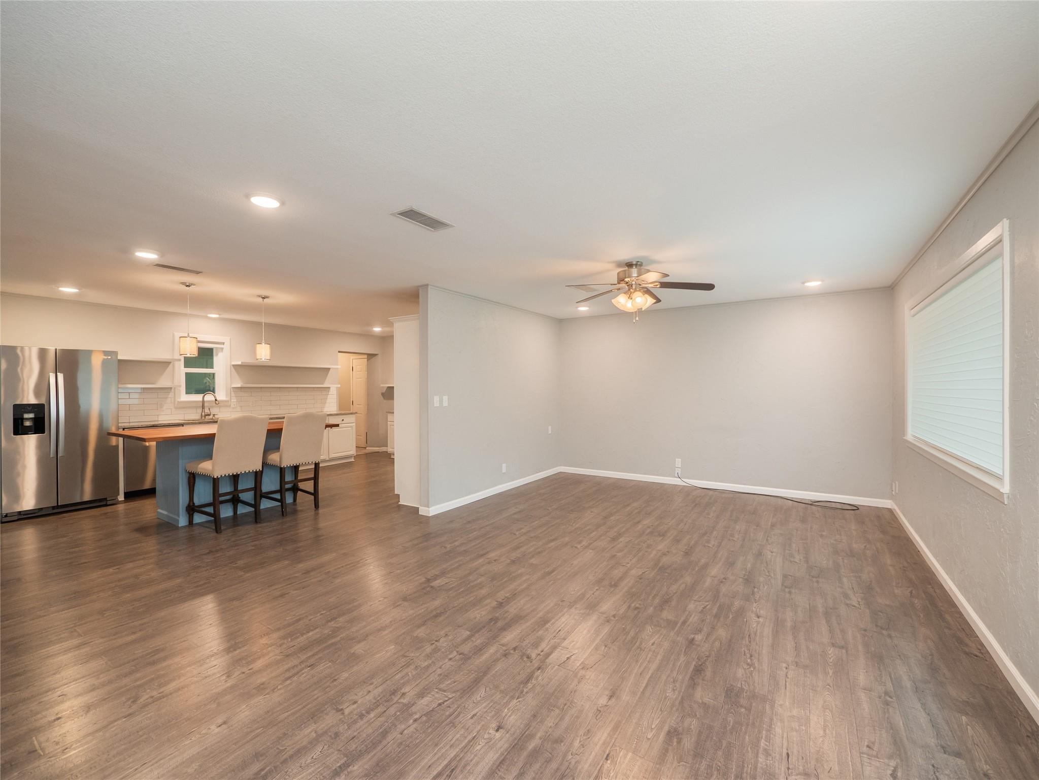 330 Yucca Dr, Kingsland, TX 78639