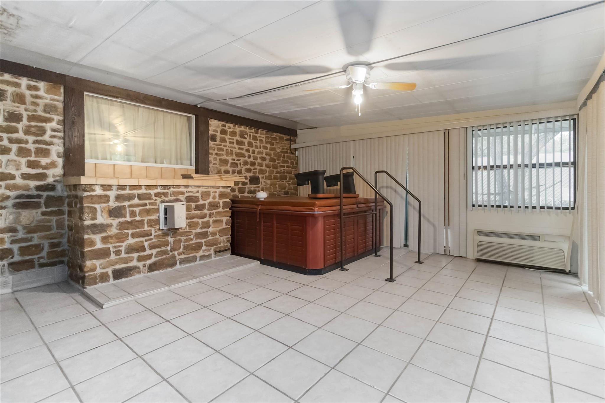 1402 Brown St, San Marcos, TX 78666