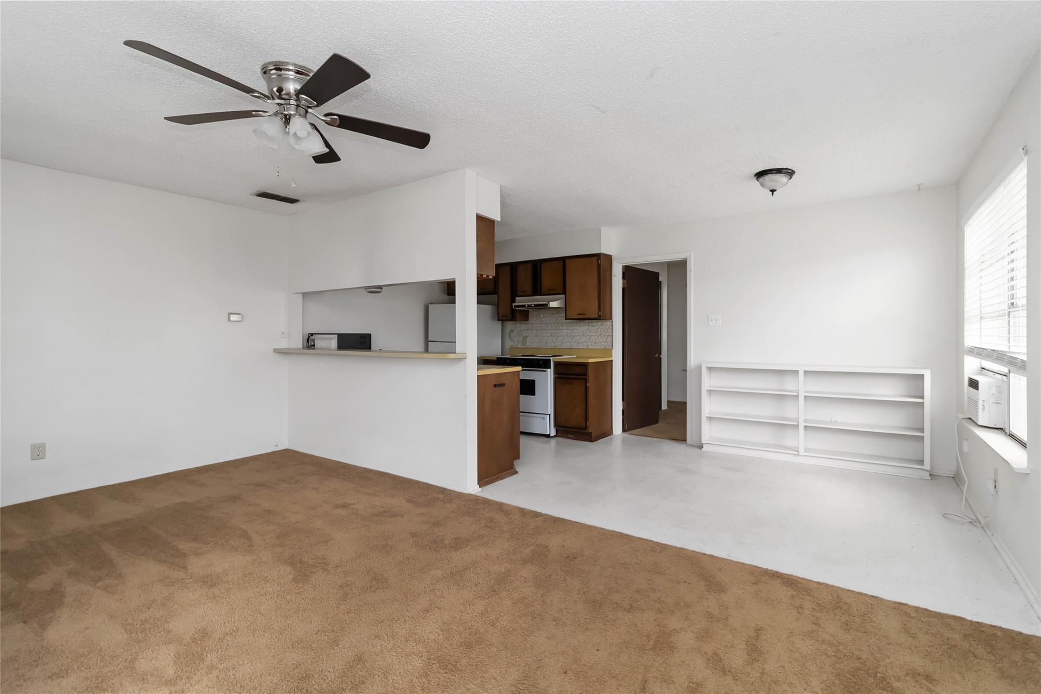 1402 Brown St, San Marcos, TX 78666