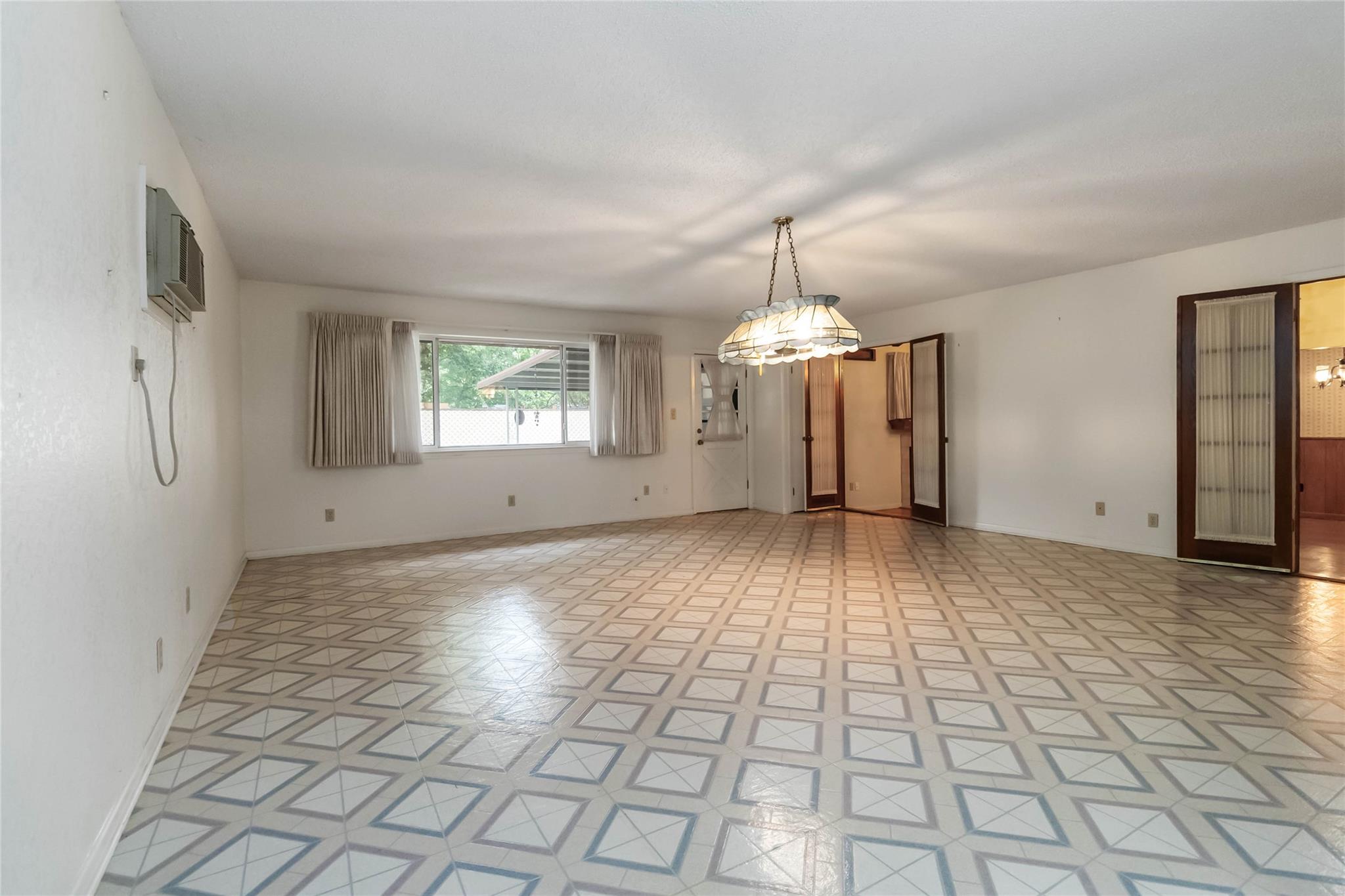 1402 Brown St, San Marcos, TX 78666
