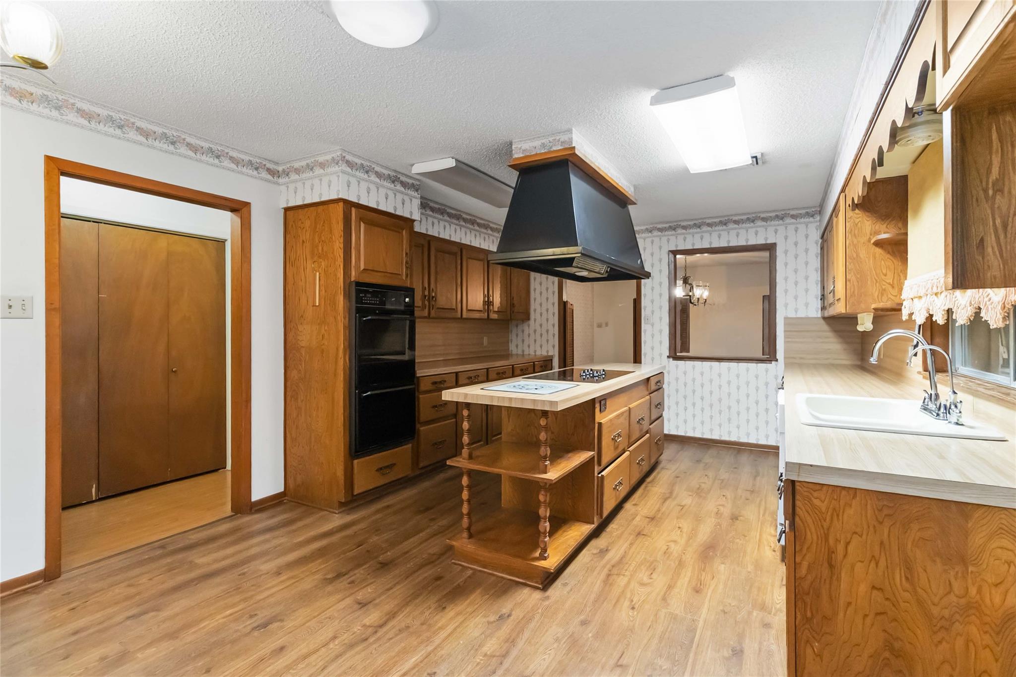 1402 Brown St, San Marcos, TX 78666