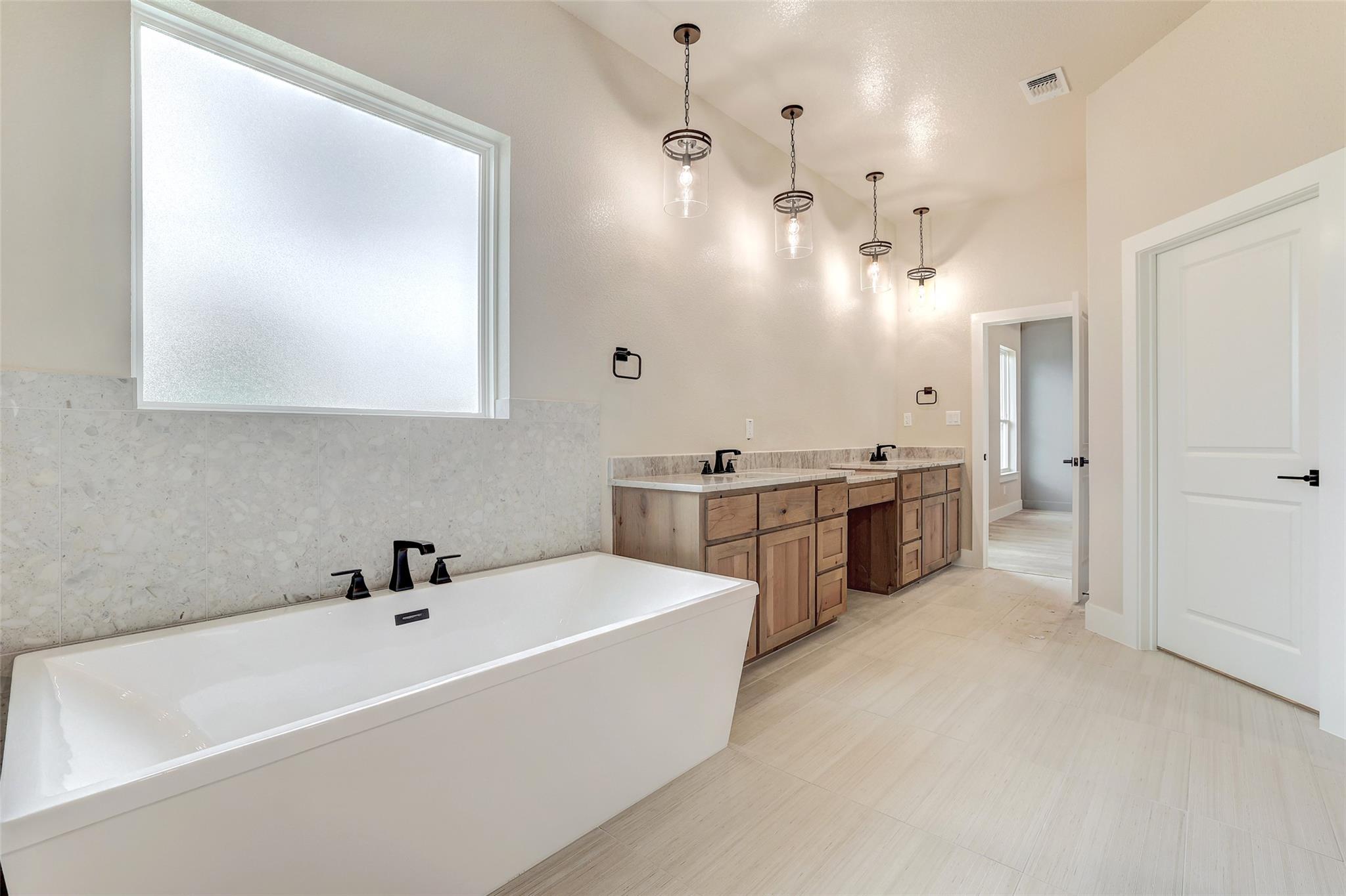 6919 Cherry Laurel Rd, Salado, TX 76571