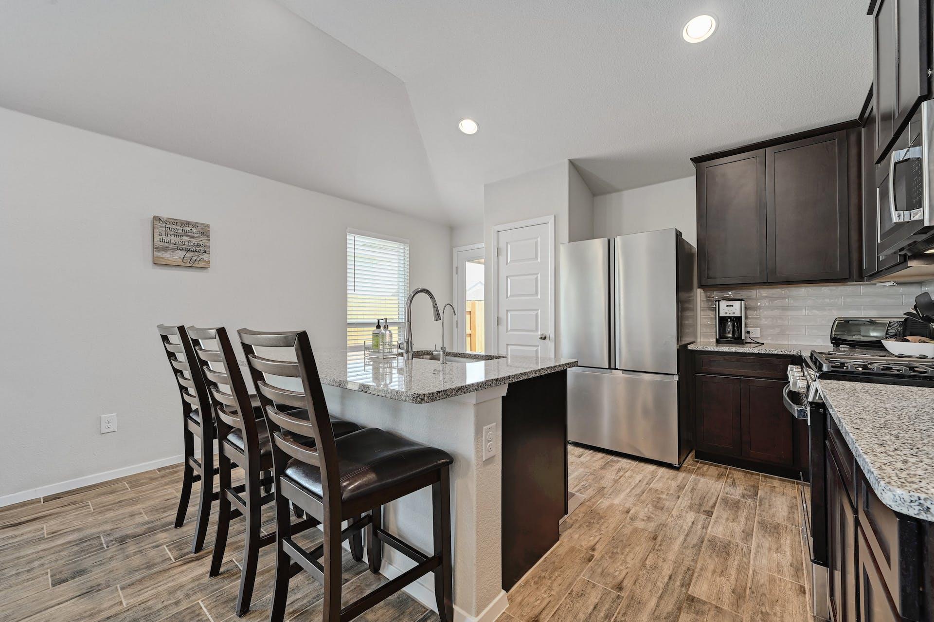 155 Lyndon Dr, San Marcos, TX 78666