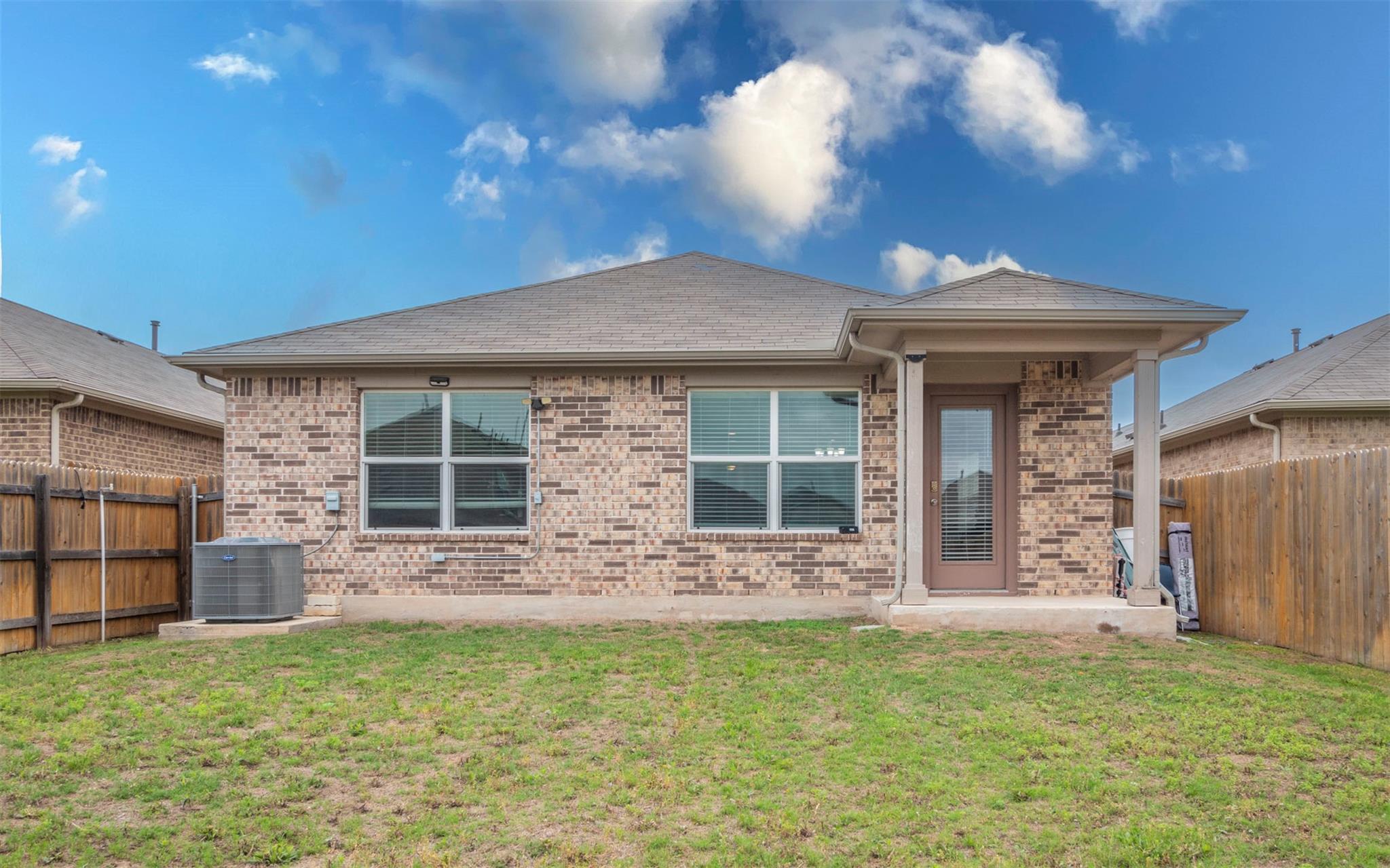 216 Frederick Dr, Georgetown, TX 78626