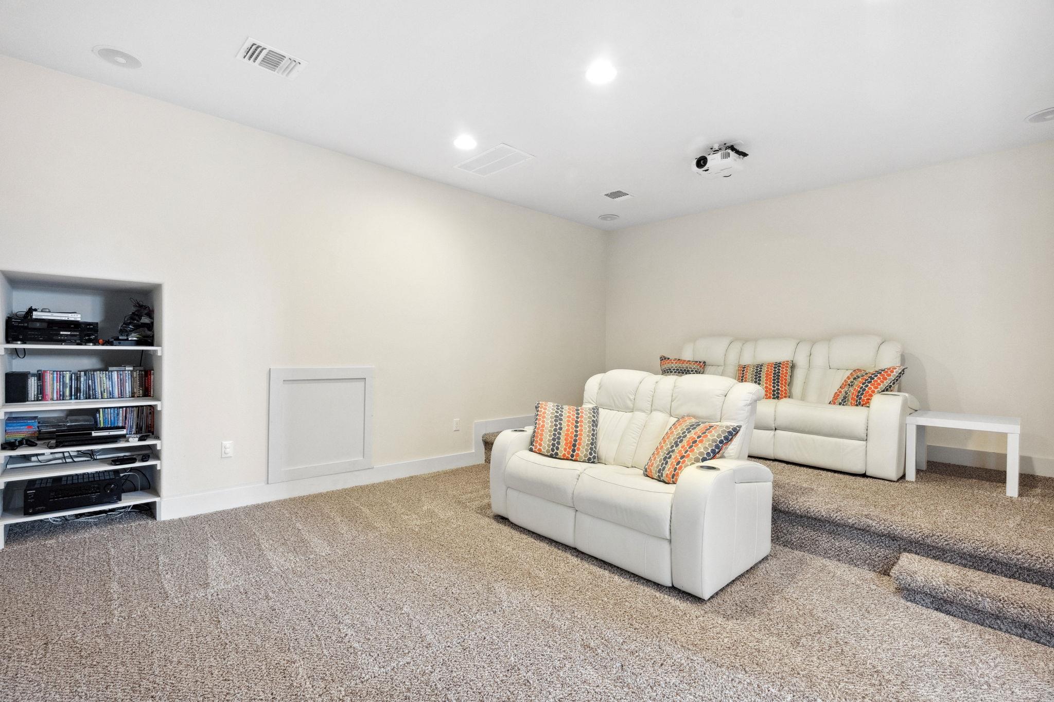 14108 Laurinburg Dr, Austin, TX 78717