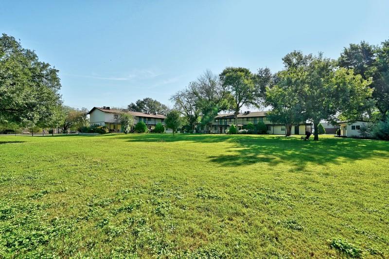 711 Eberhart Ln # 204, Austin, TX 78745