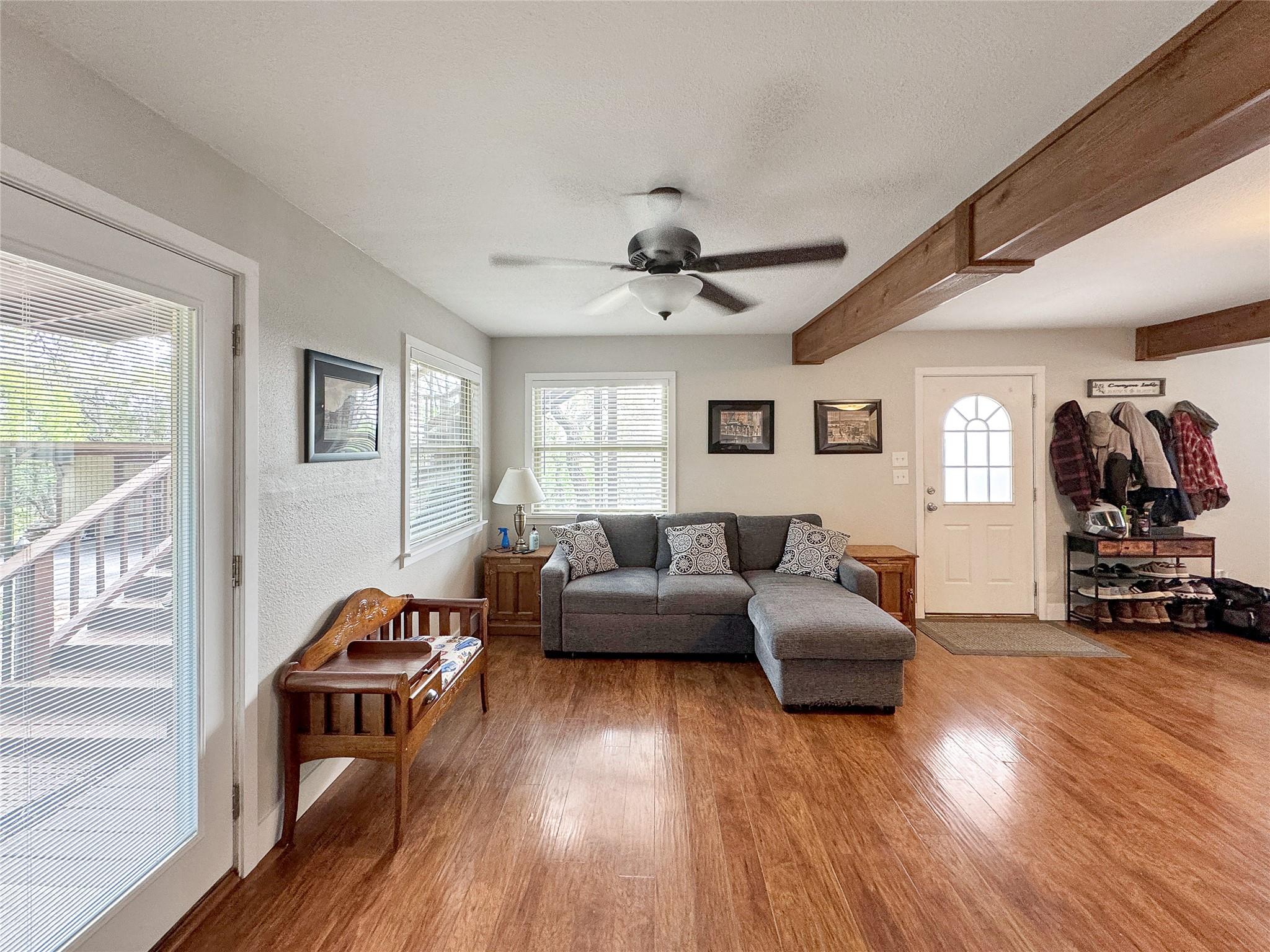 209 Lake Forest Frst, Canyon Lake, TX 78133