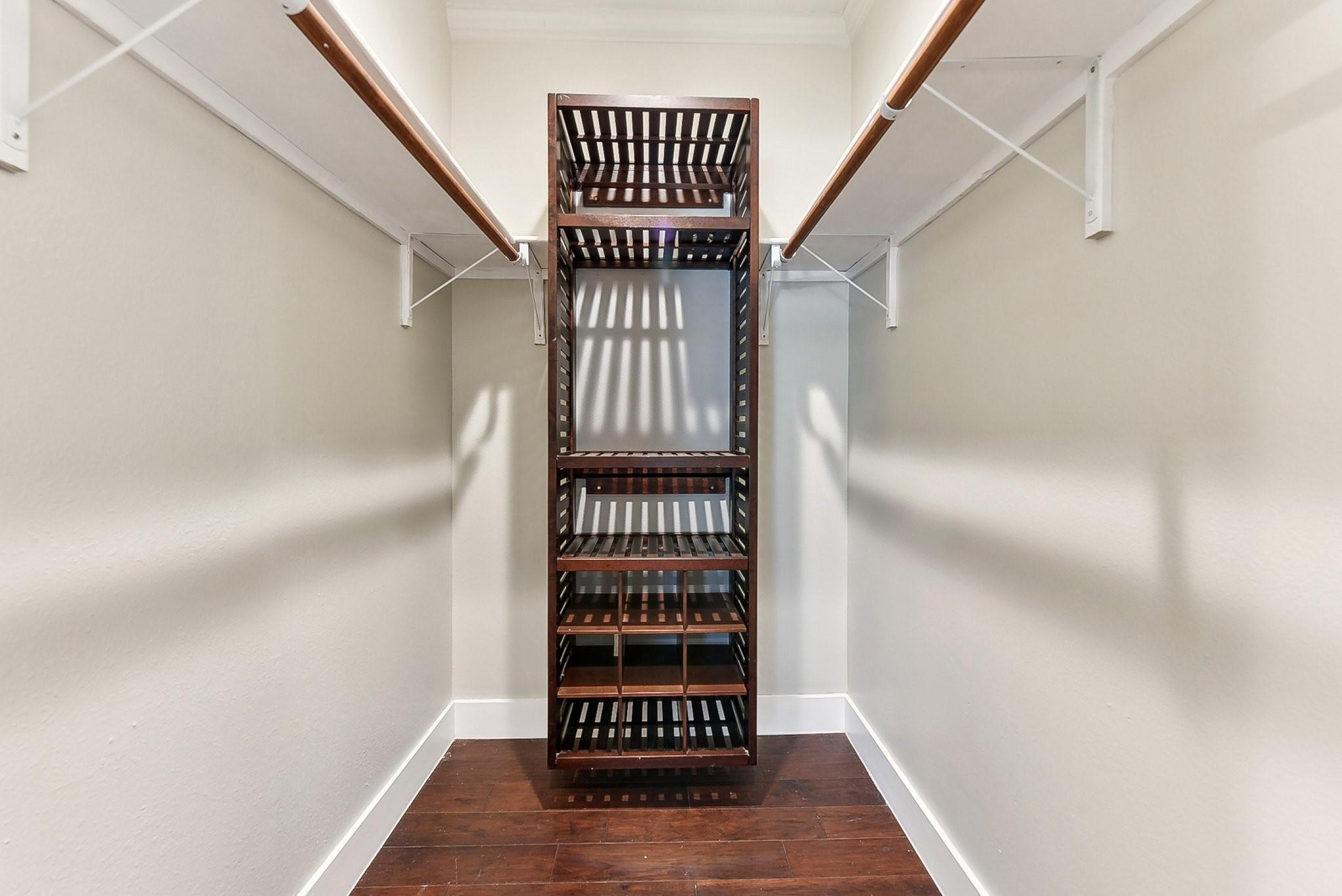 5718 Highland Hills Dr, Austin, TX 78731