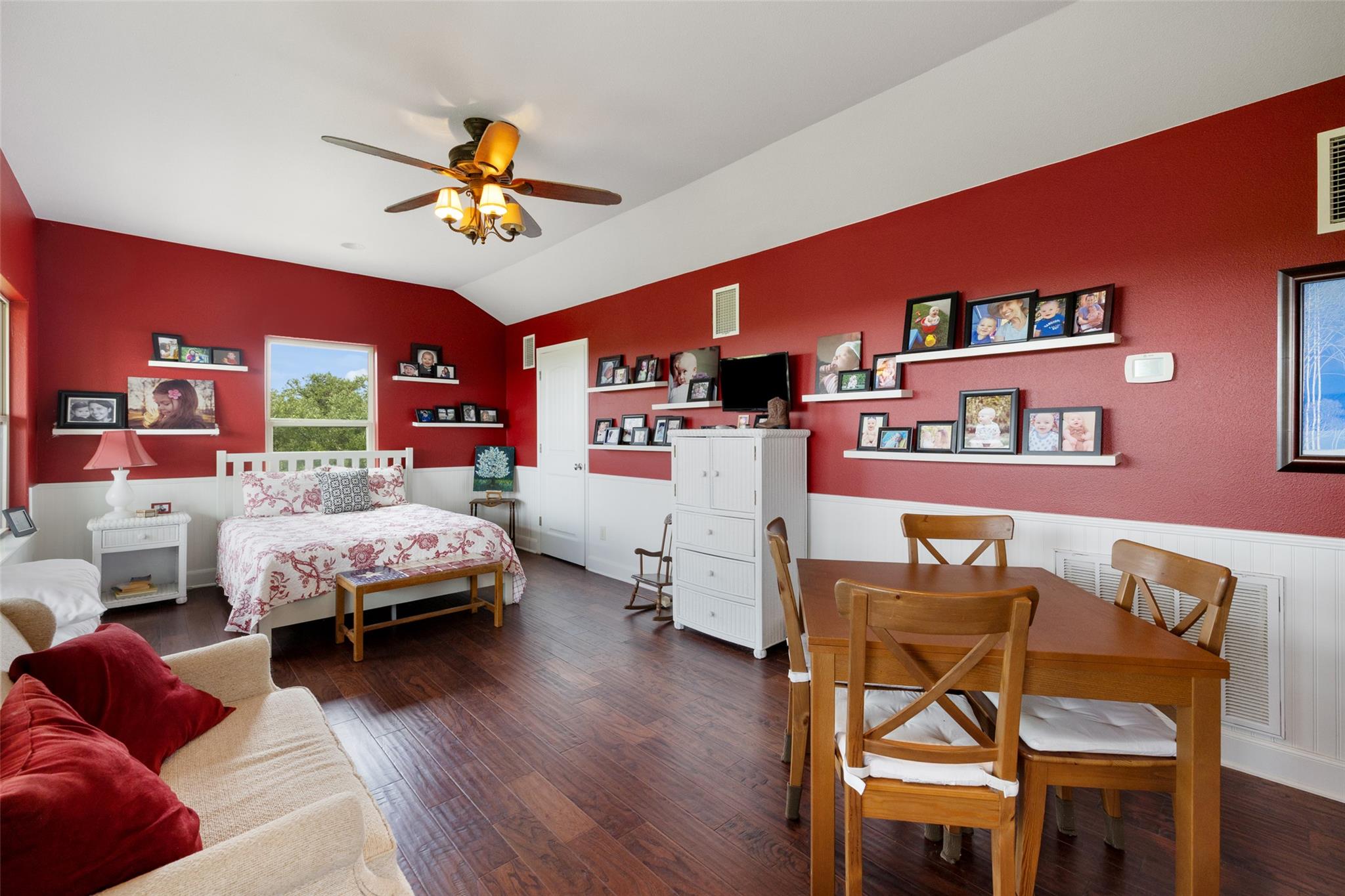 1519 Brushy Top Trl, Blanco, TX 78606