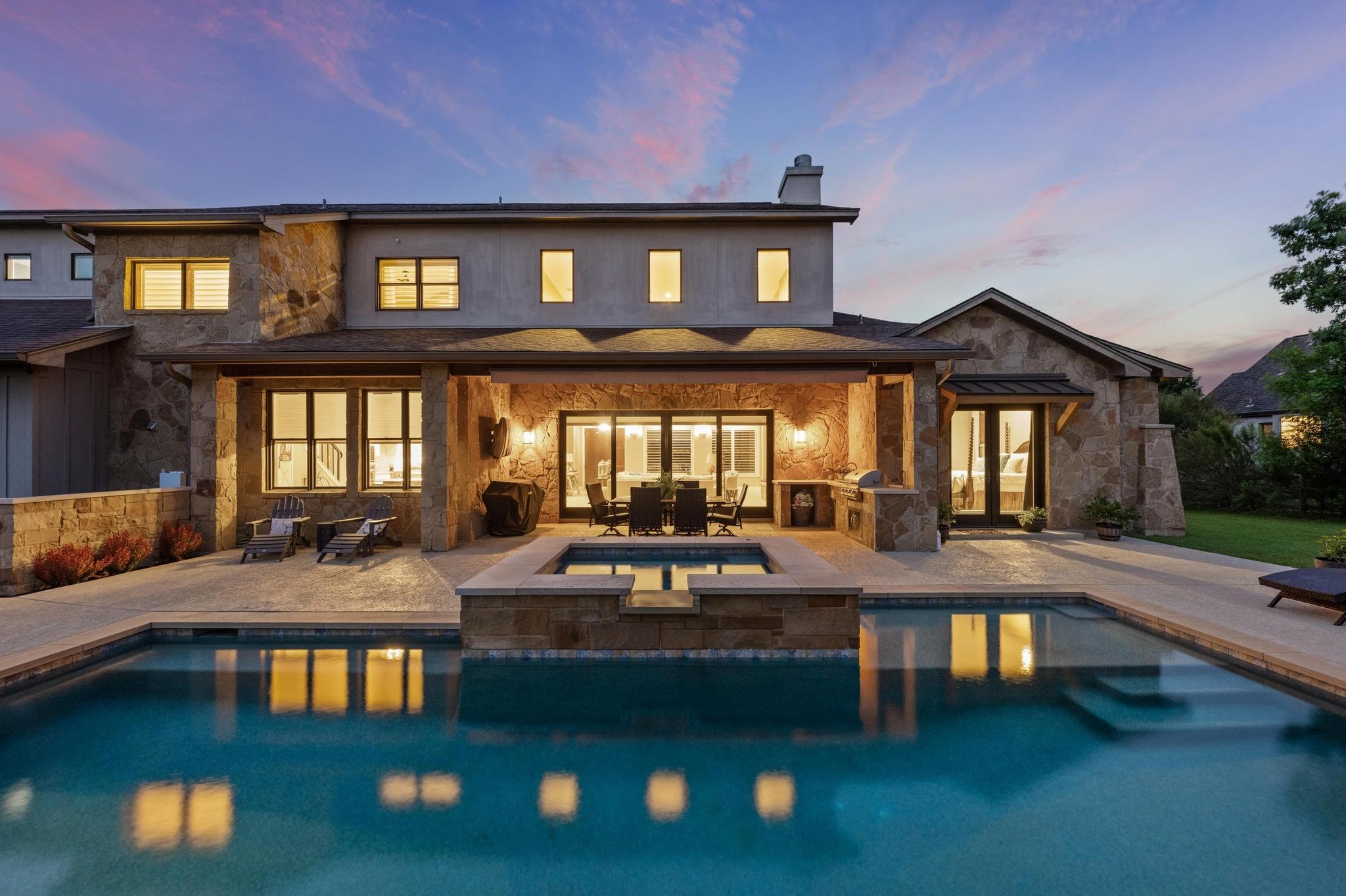 281 Colonial Affair, Austin, TX 78737