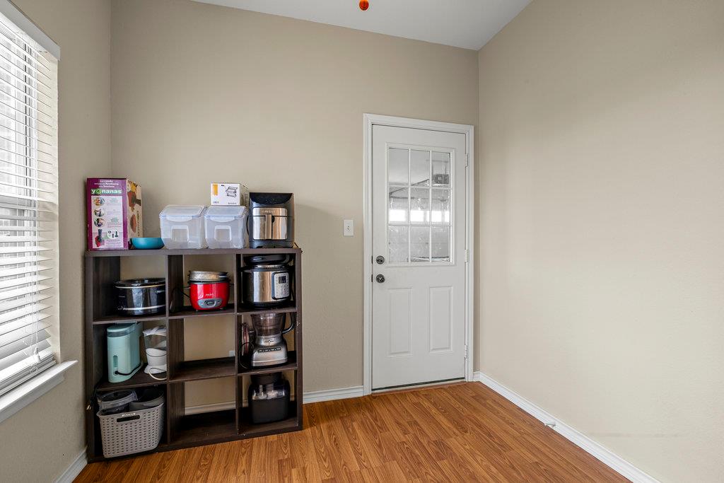 1566 Raby Rd, Bruceville-Eddy, TX 76524