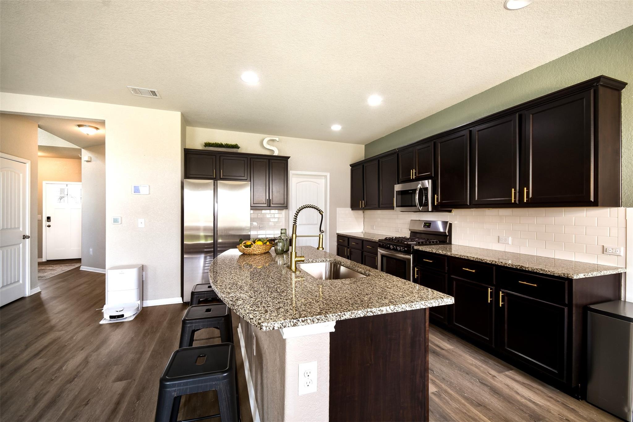 217 Frederick Dr, Georgetown, TX 78626