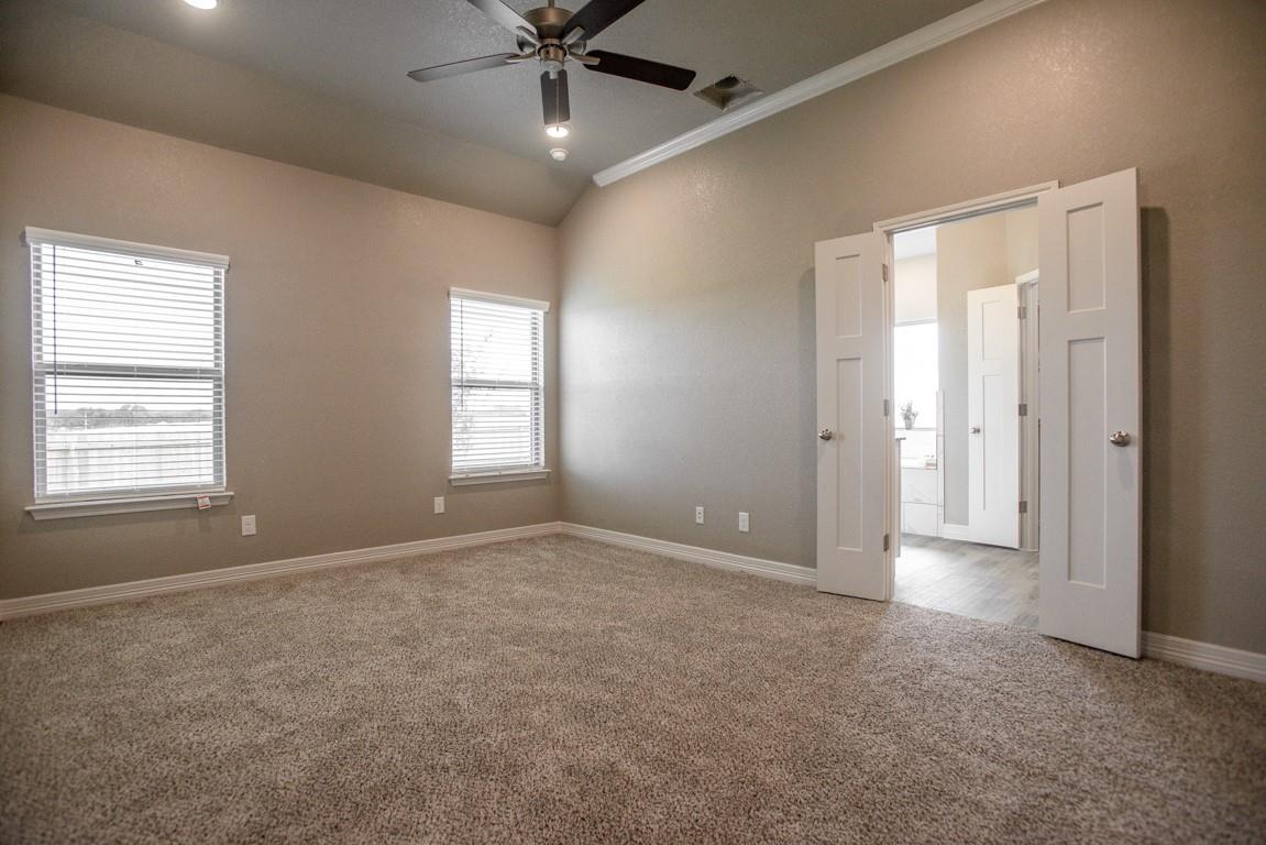 1027 Winchester Dr, Nolanville, TX 76559