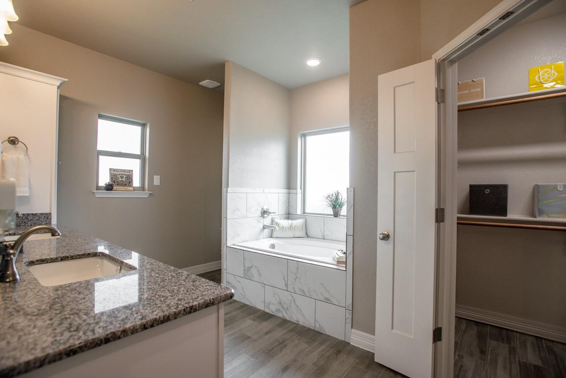 1027 Winchester Dr, Nolanville, TX 76559