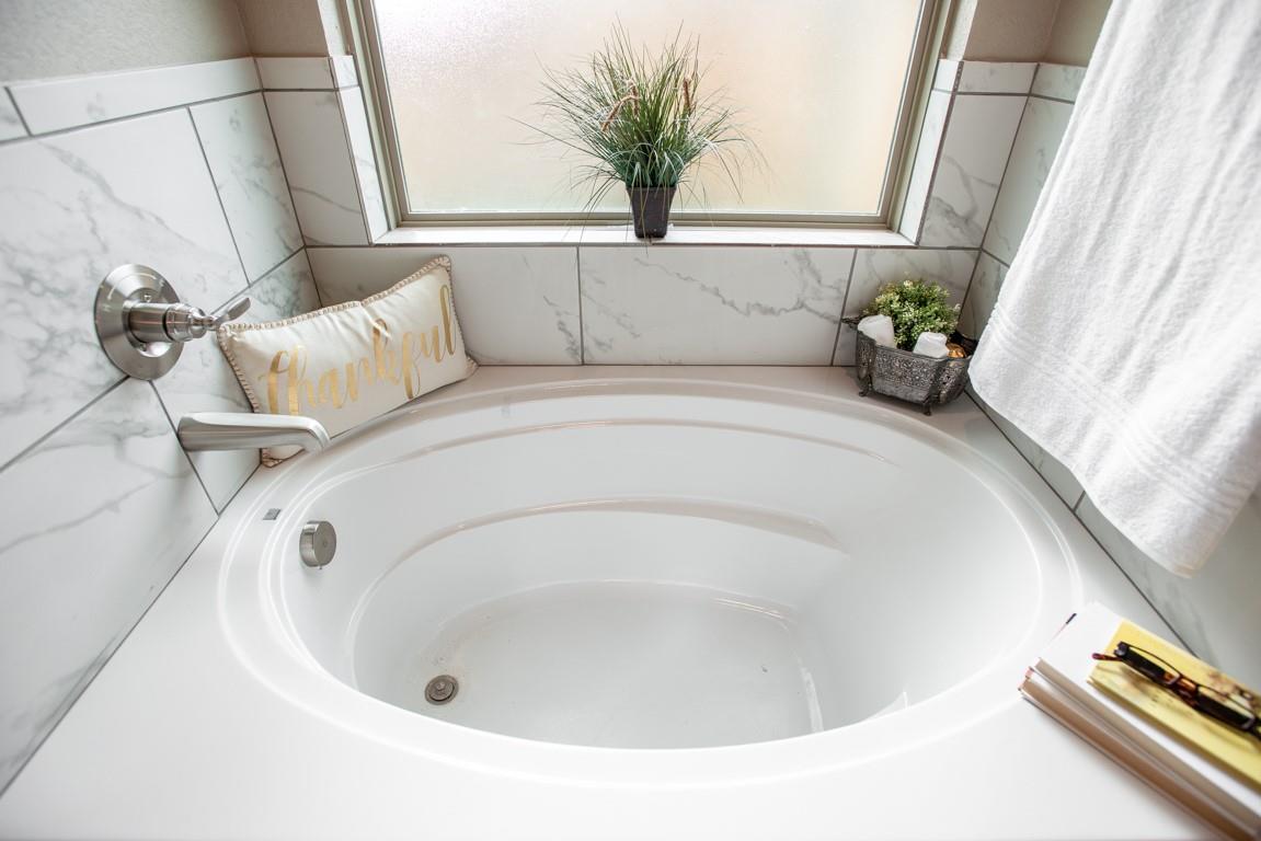 1027 Winchester Dr, Nolanville, TX 76559