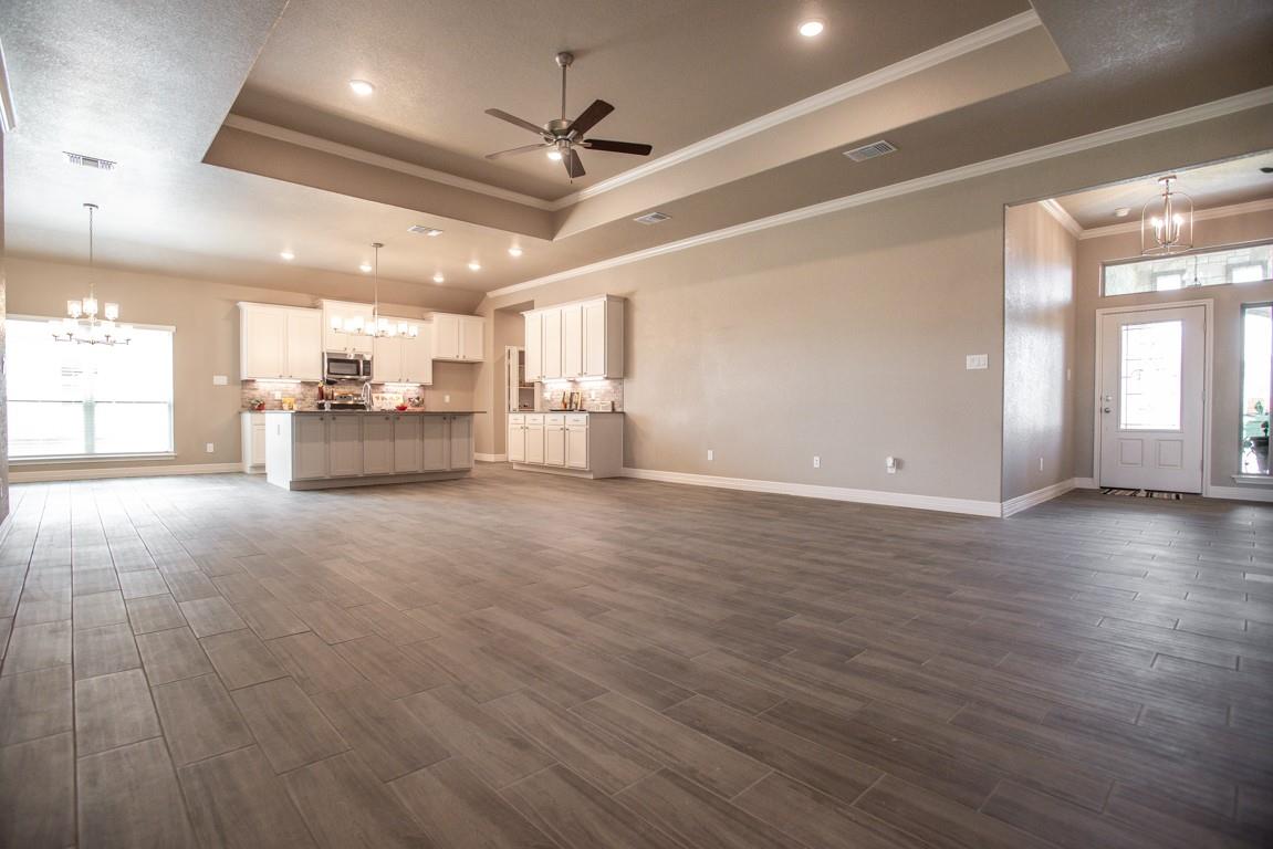 1027 Winchester Dr, Nolanville, TX 76559