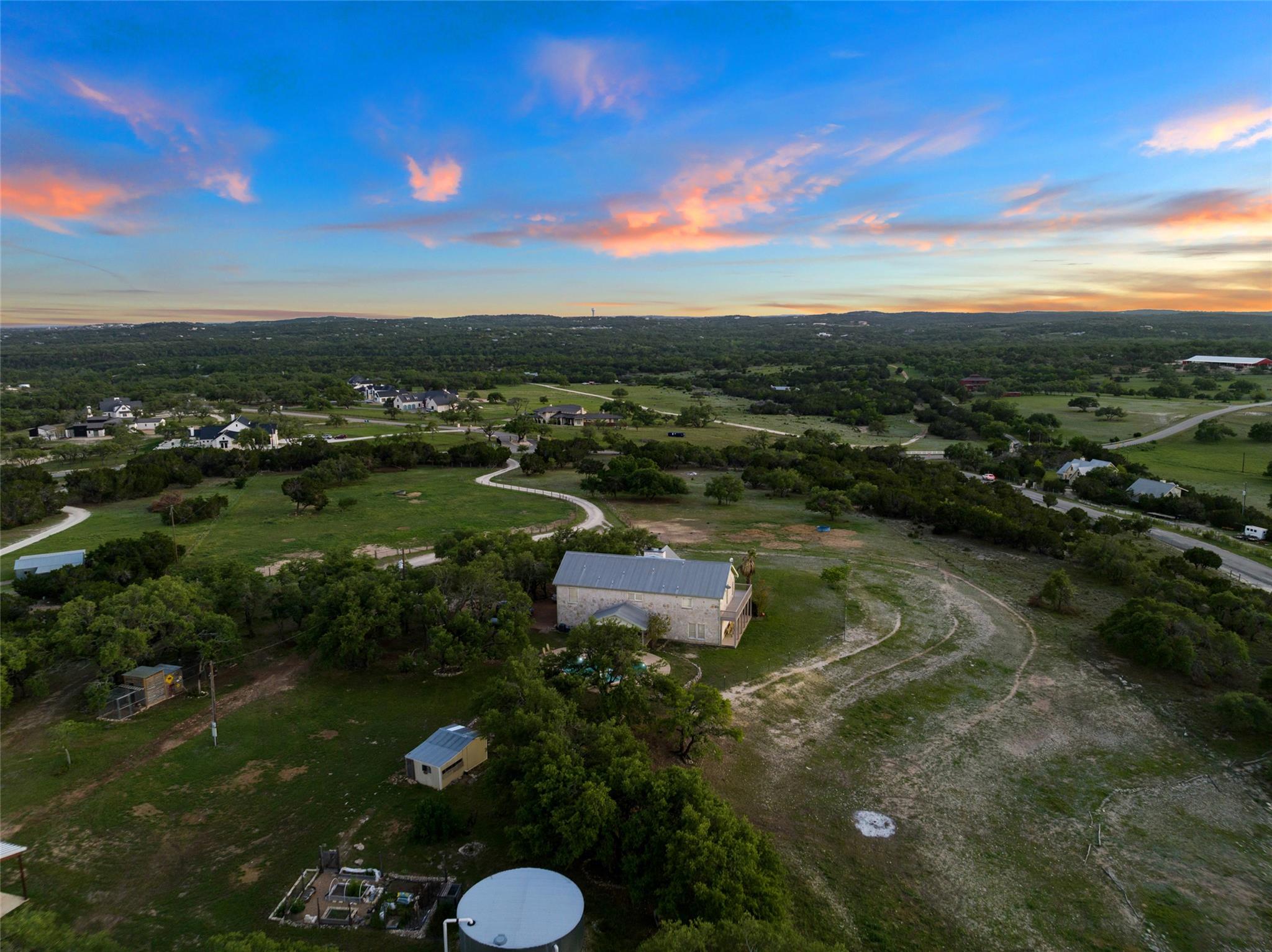 2400 W Fitzhugh Rd, Dripping Springs, TX 78630