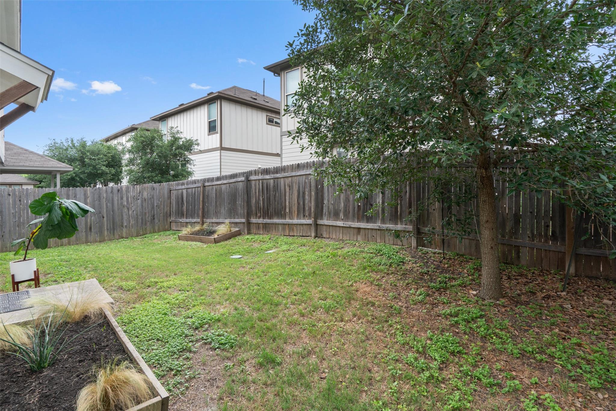 907 Totis Rd, Austin, TX 78748