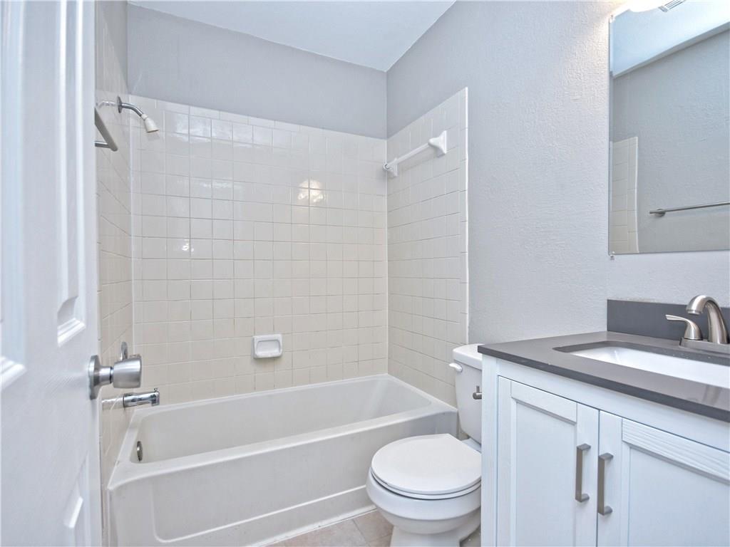 2302 Fuzz Fairway # B, Austin, TX 78728