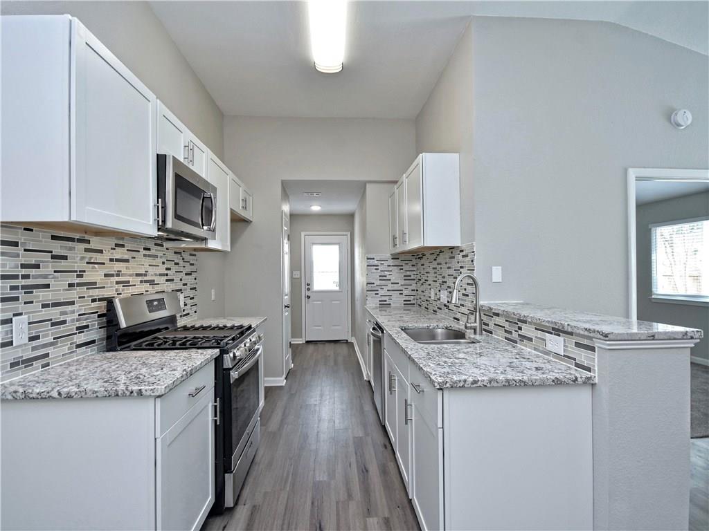 2302 Fuzz Fairway # B, Austin, TX 78728