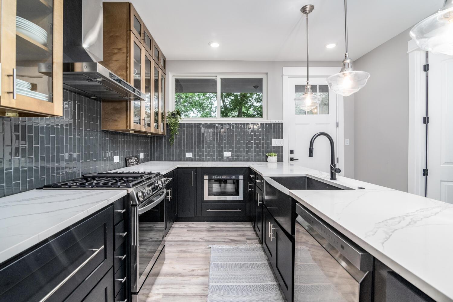 7905 & 7907 Tiffany Dr, Austin, TX 78749