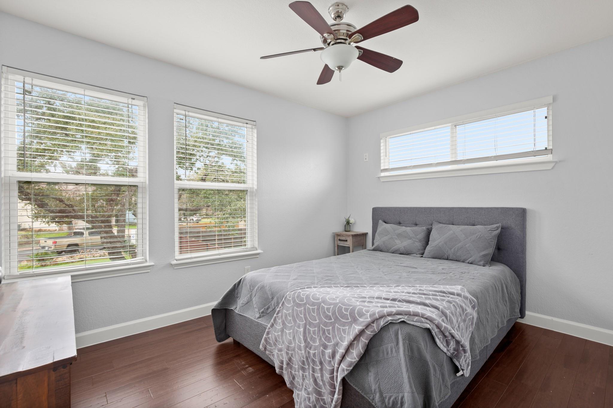 7905 & 7907 Tiffany Dr, Austin, TX 78749