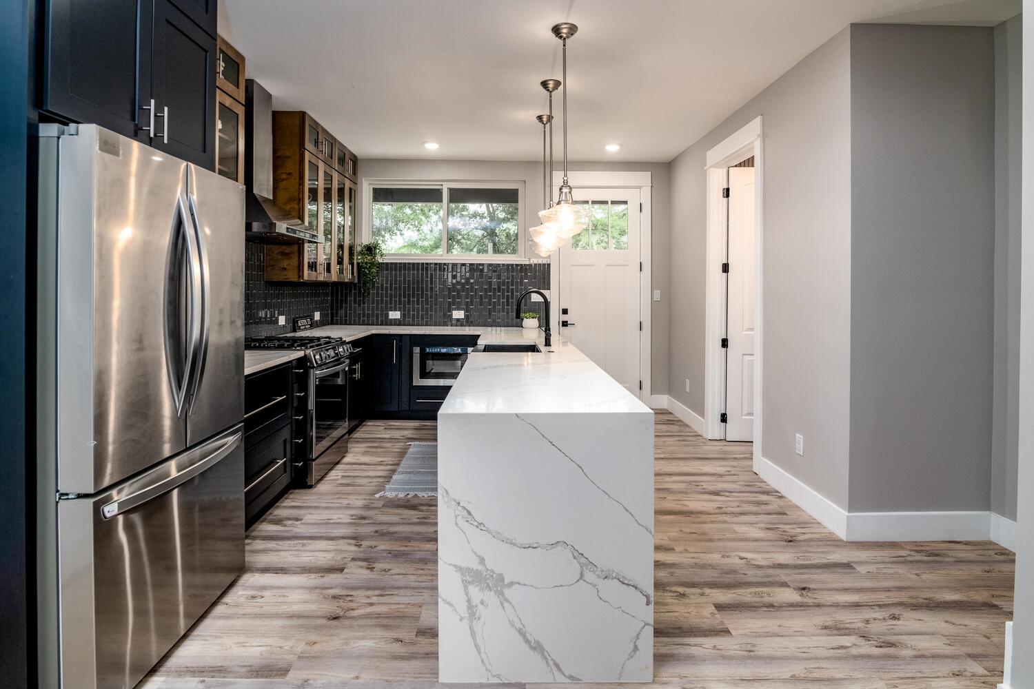 7905 & 7907 Tiffany Dr, Austin, TX 78749