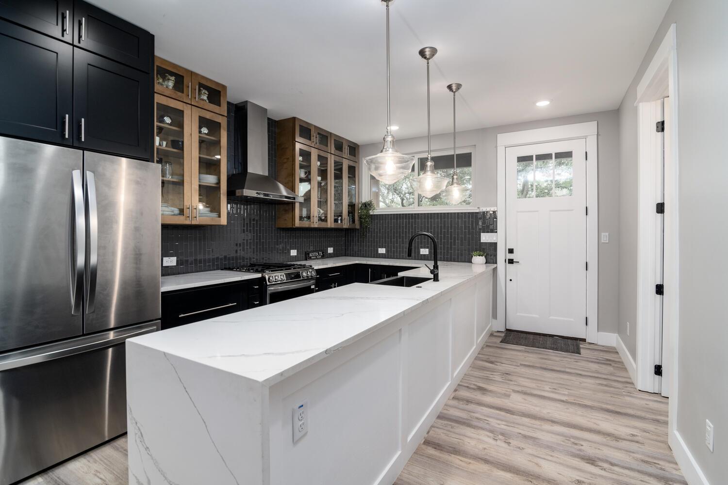 7905 & 7907 Tiffany Dr, Austin, TX 78749