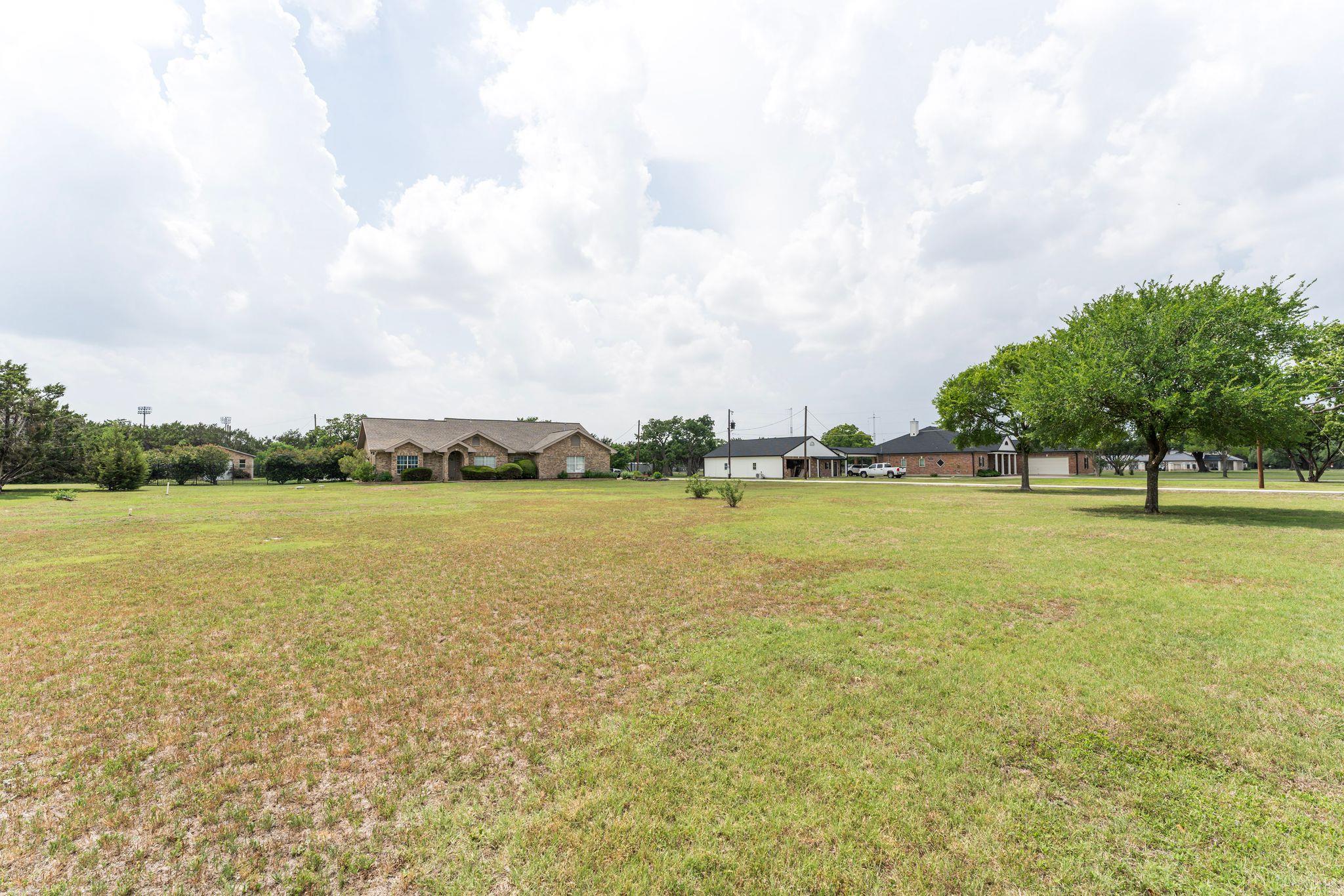 221 Breakaway Rd, Cedar Park, TX 78613