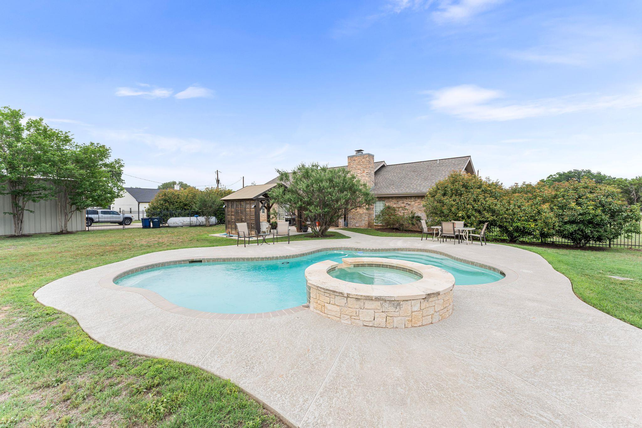 221 Breakaway Rd, Cedar Park, TX 78613