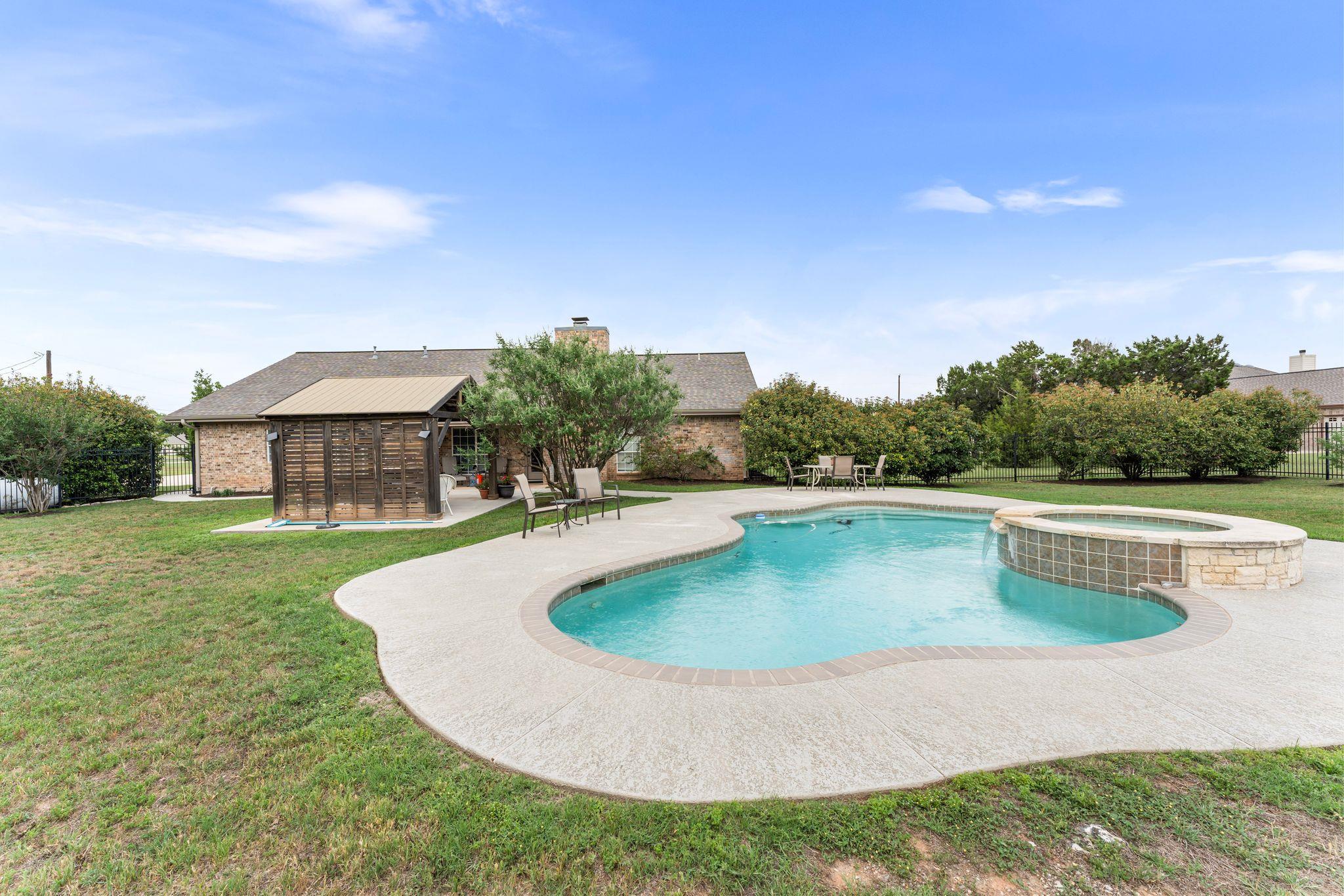 221 Breakaway Rd, Cedar Park, TX 78613