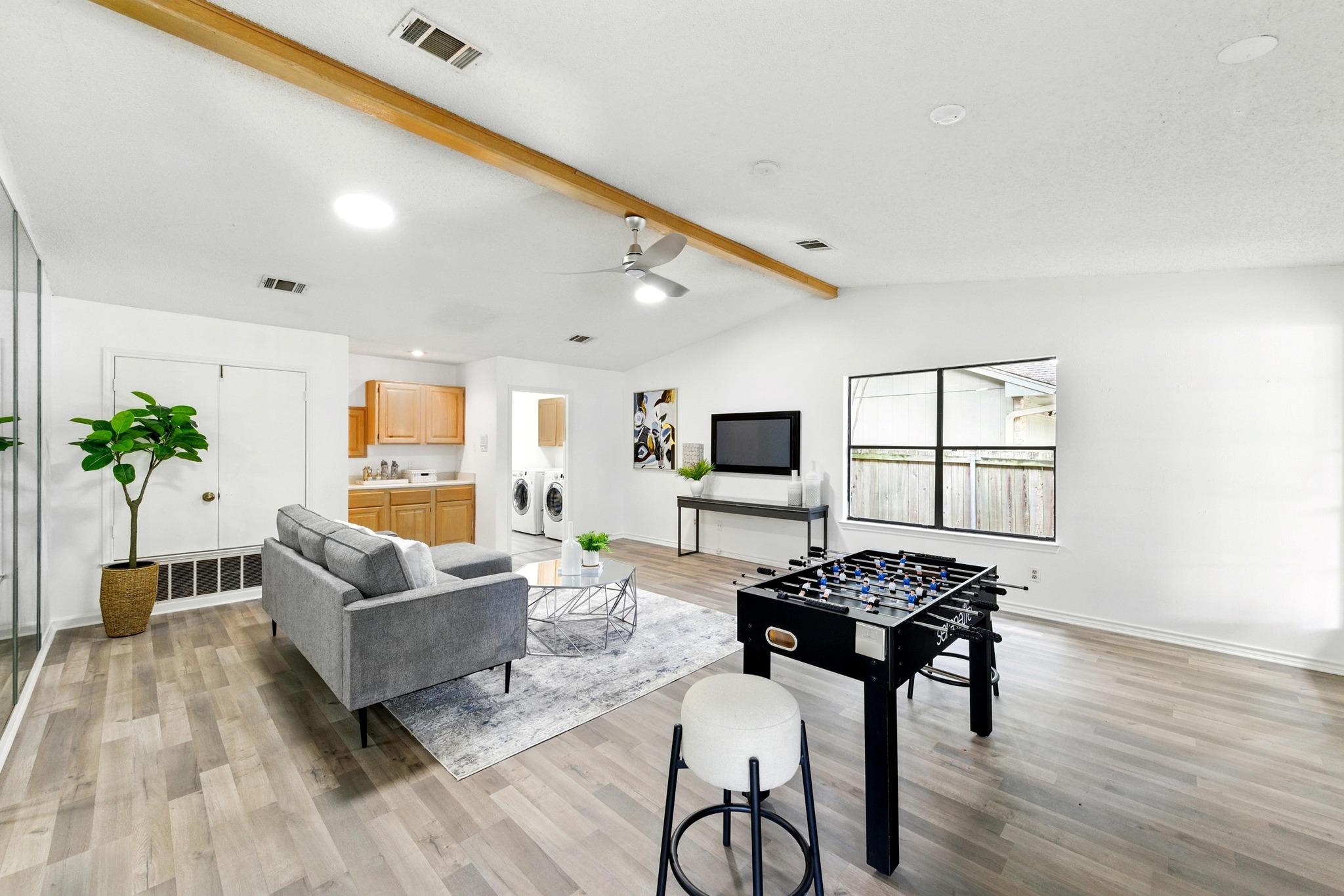 7419 Dallas Dr, Austin, TX 78729