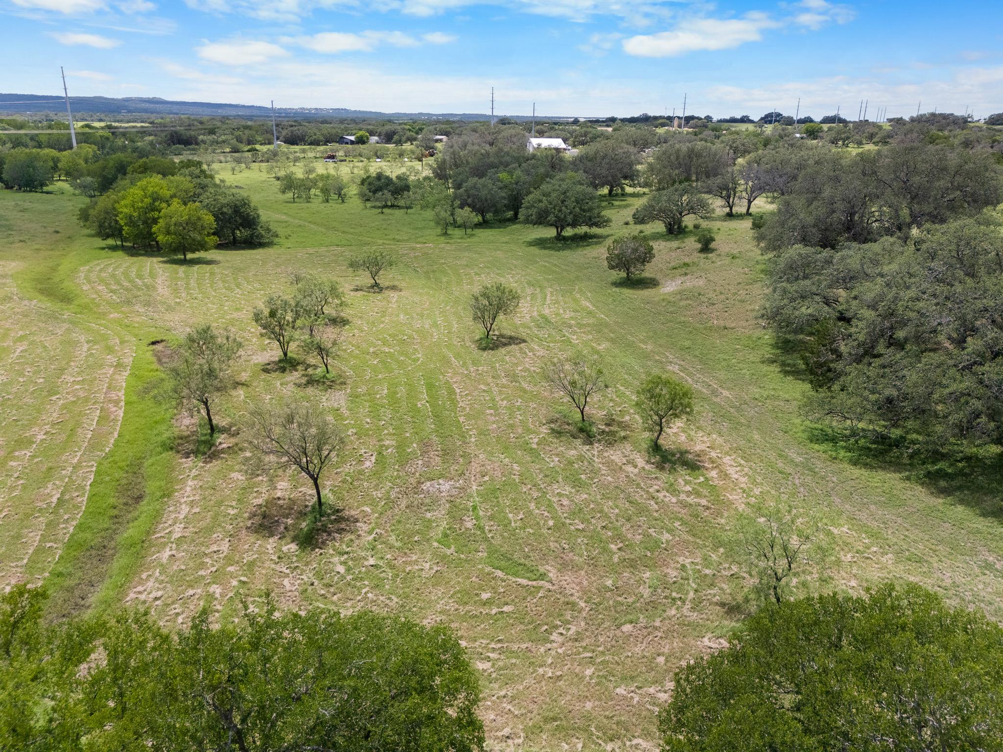 7866 County Road 404, Spicewood, TX 78669