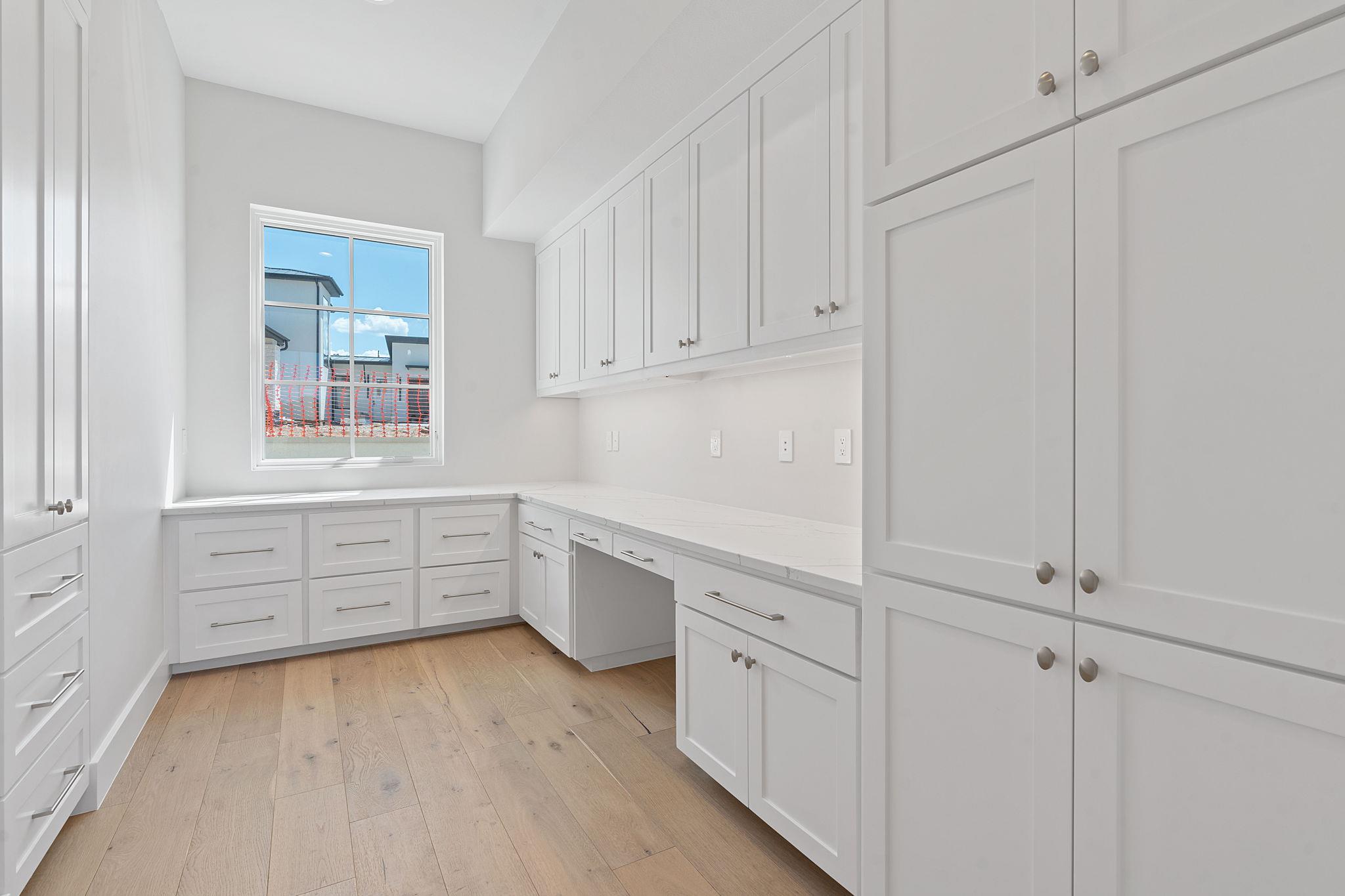 6013 Silver Luna Way, Austin, TX 78738