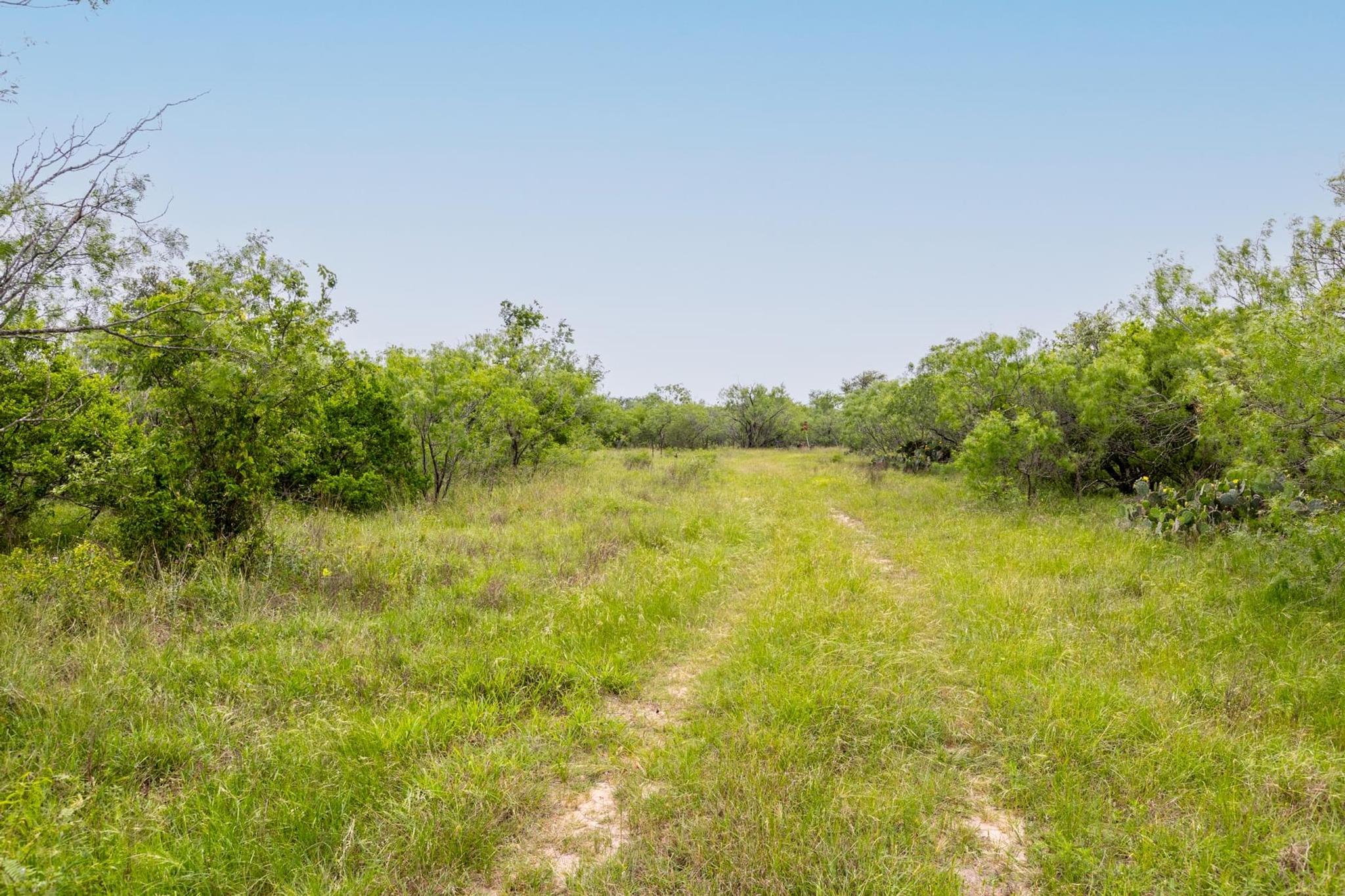 000 San Marcus Hwy, Luling, TX 78648
