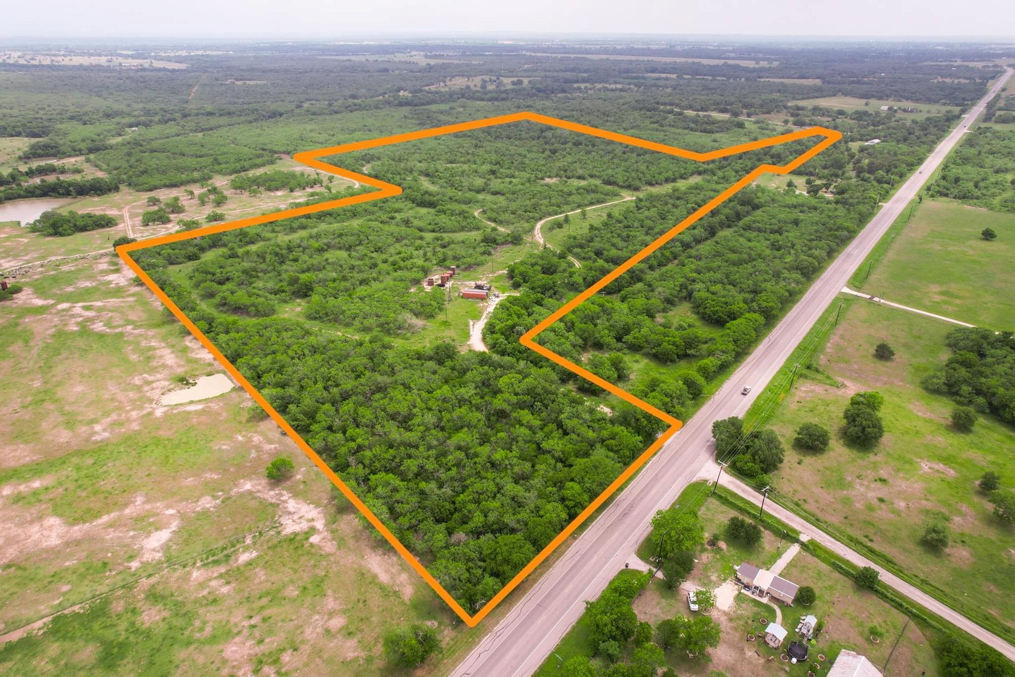 000 San Marcus Hwy, Luling, TX 78648