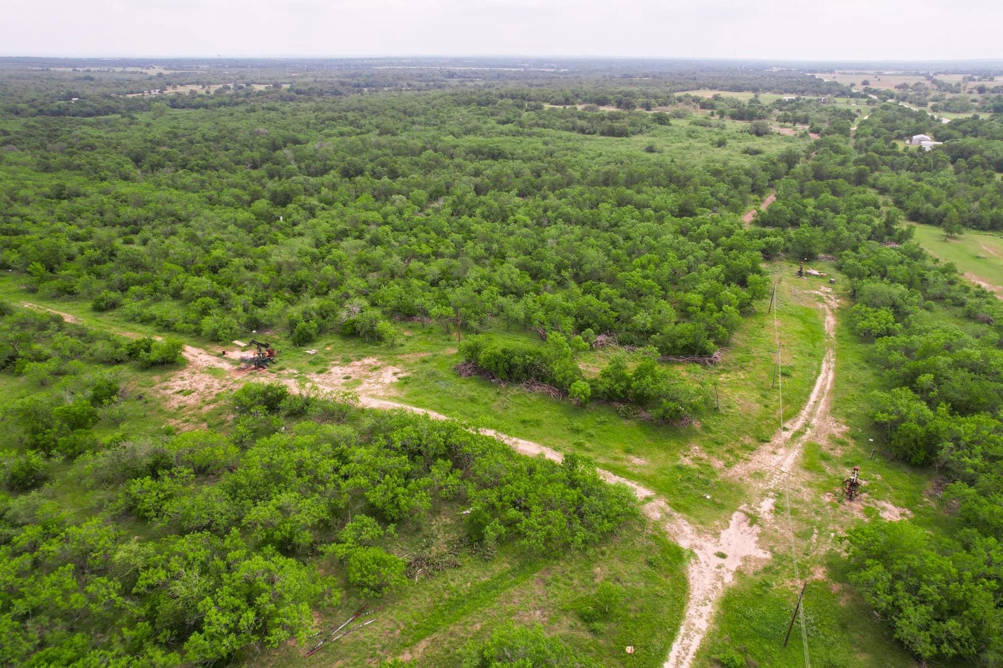 000 San Marcus Hwy, Luling, TX 78648