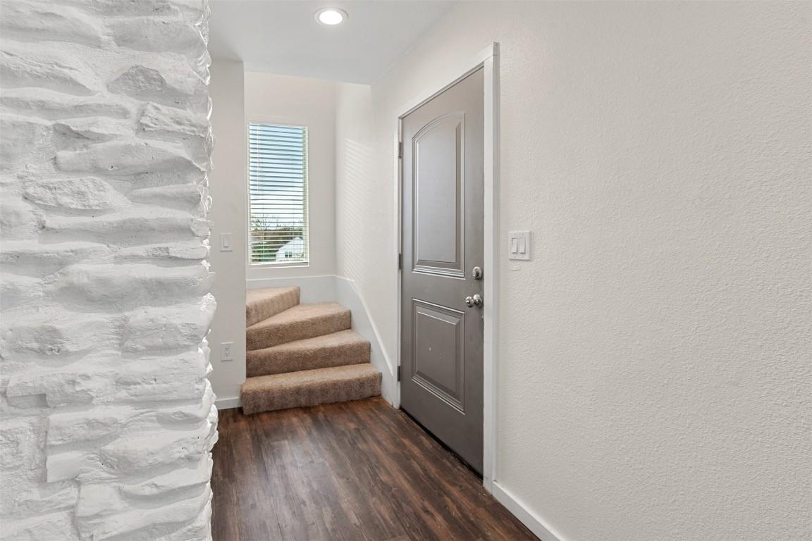 7305 A/B Grand Canyon Dr, Austin, TX 78752
