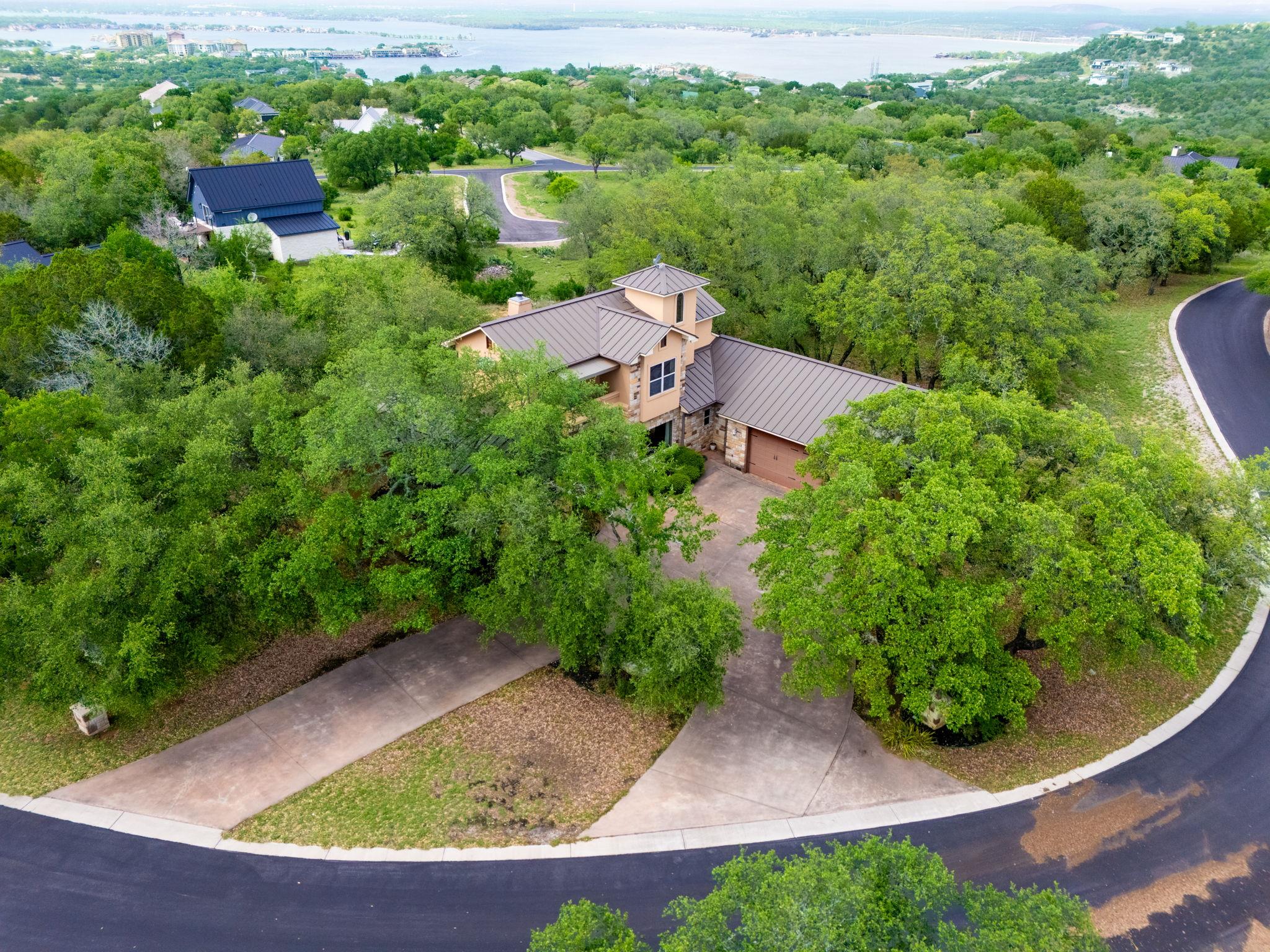 600 Mountain Dew Rd, Horseshoe Bay, TX 78657