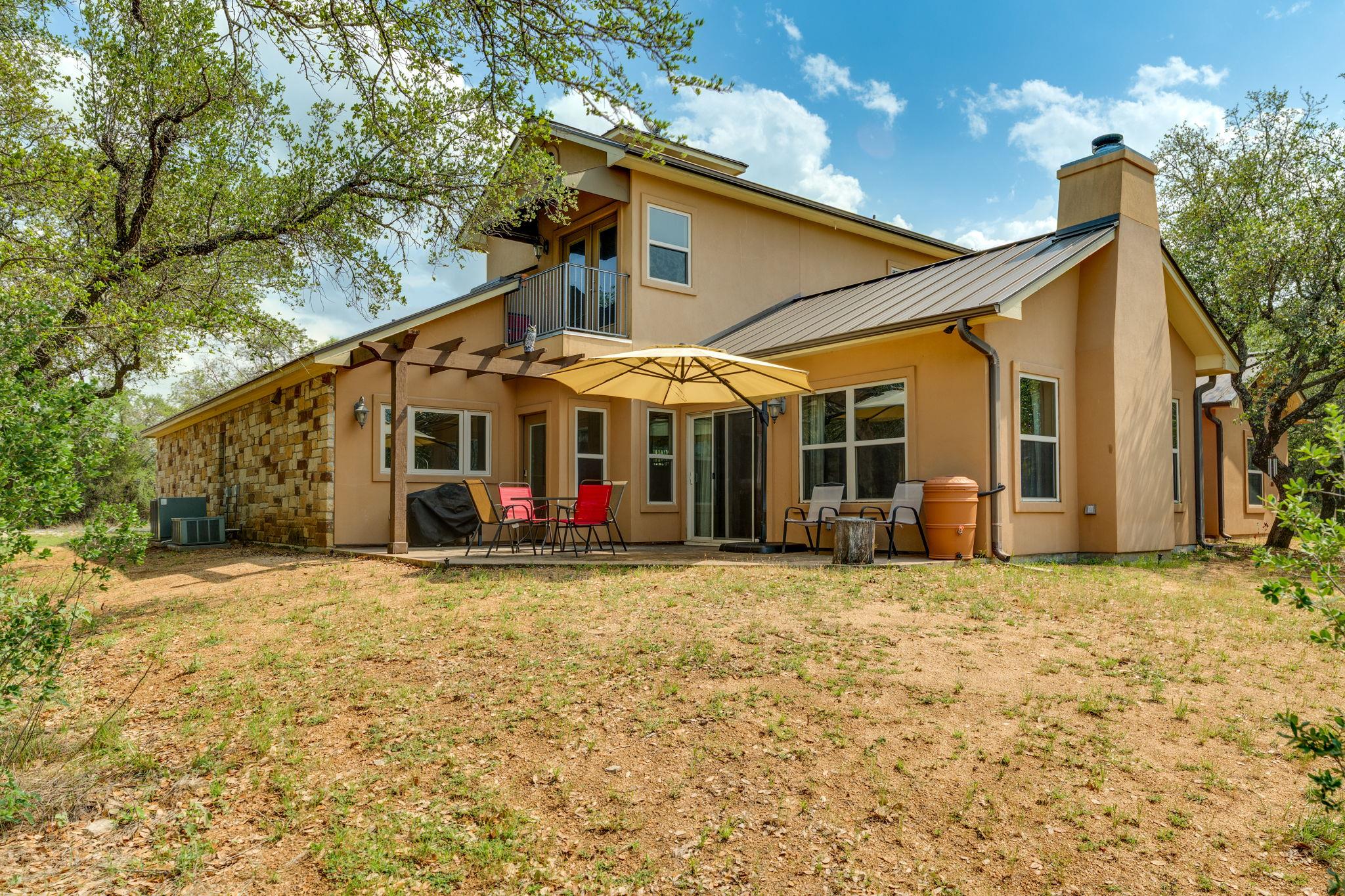 600 Mountain Dew Rd, Horseshoe Bay, TX 78657