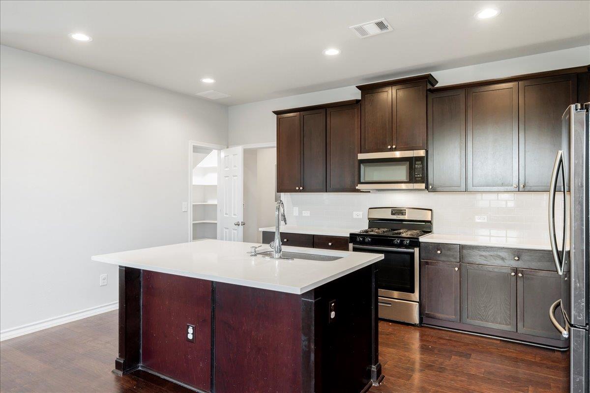 1629 W Broade St, Leander, TX 78641