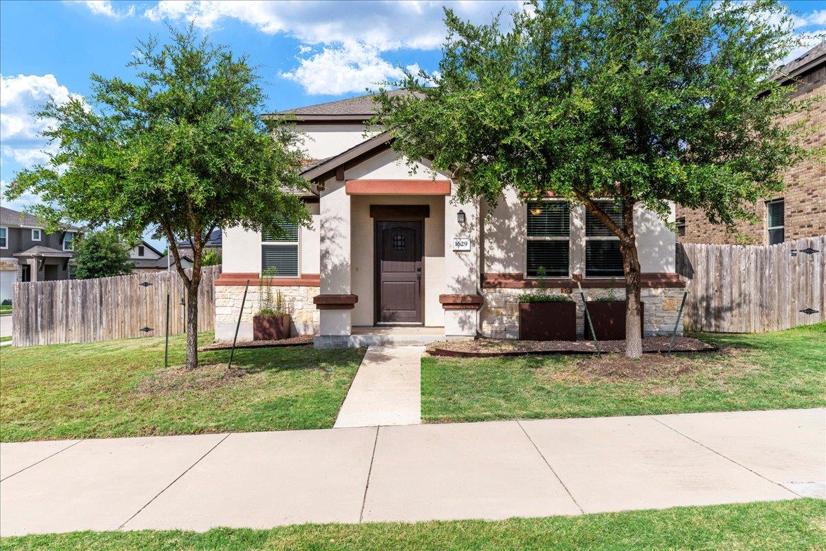 1629 W Broade St, Leander, TX 78641