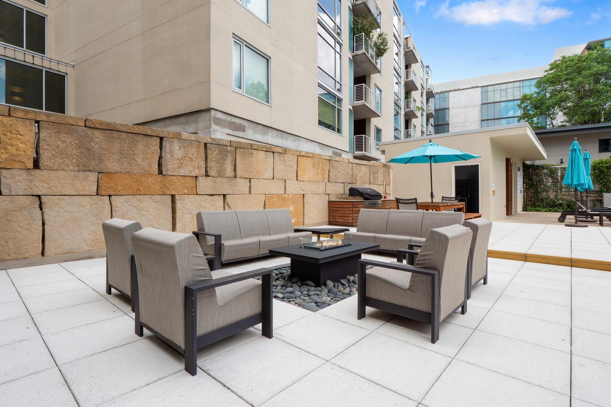 210 Lee Barton Dr # 415, Austin, TX 78704