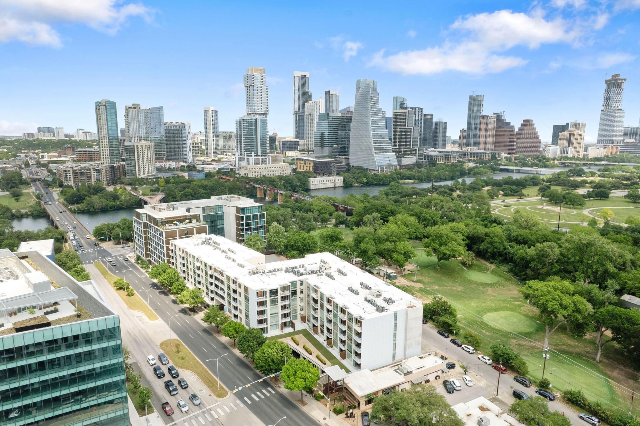 210 Lee Barton Dr # 415, Austin, TX 78704