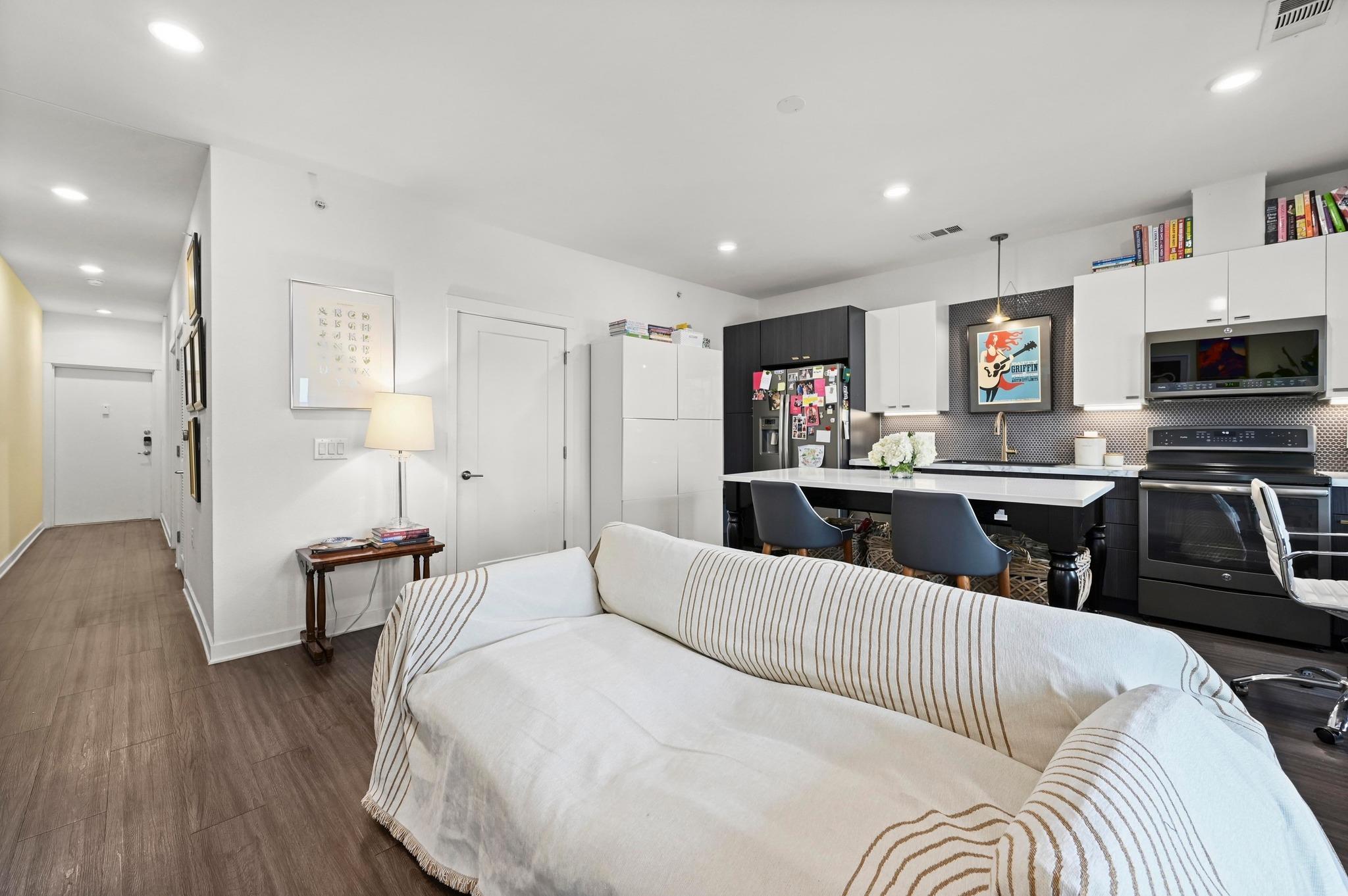 4361 S Congress Ave # 427, Austin, TX 78745