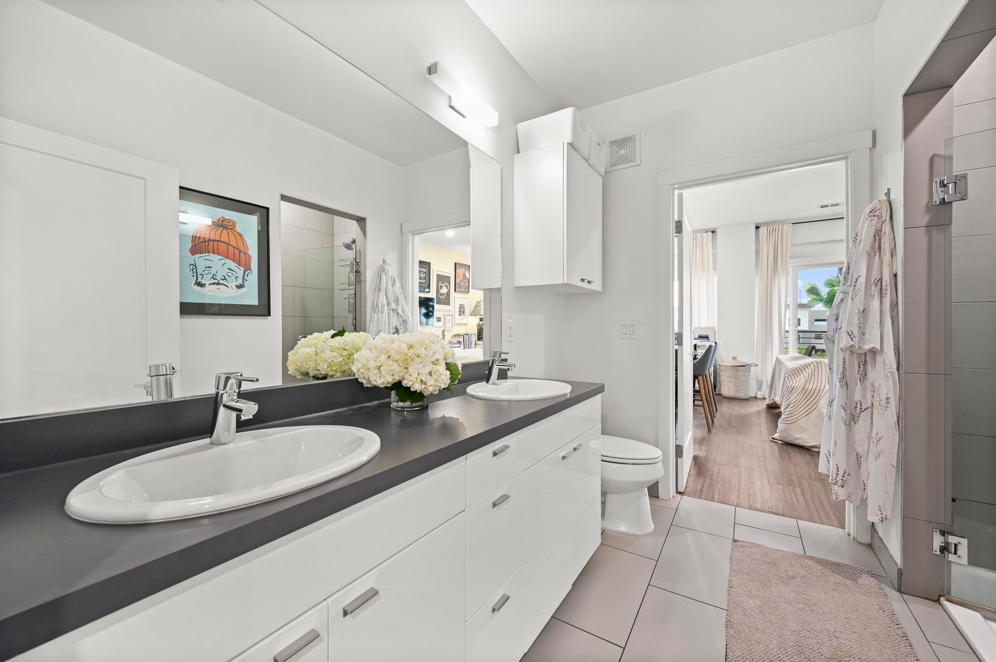 4361 S Congress Ave # 427, Austin, TX 78745