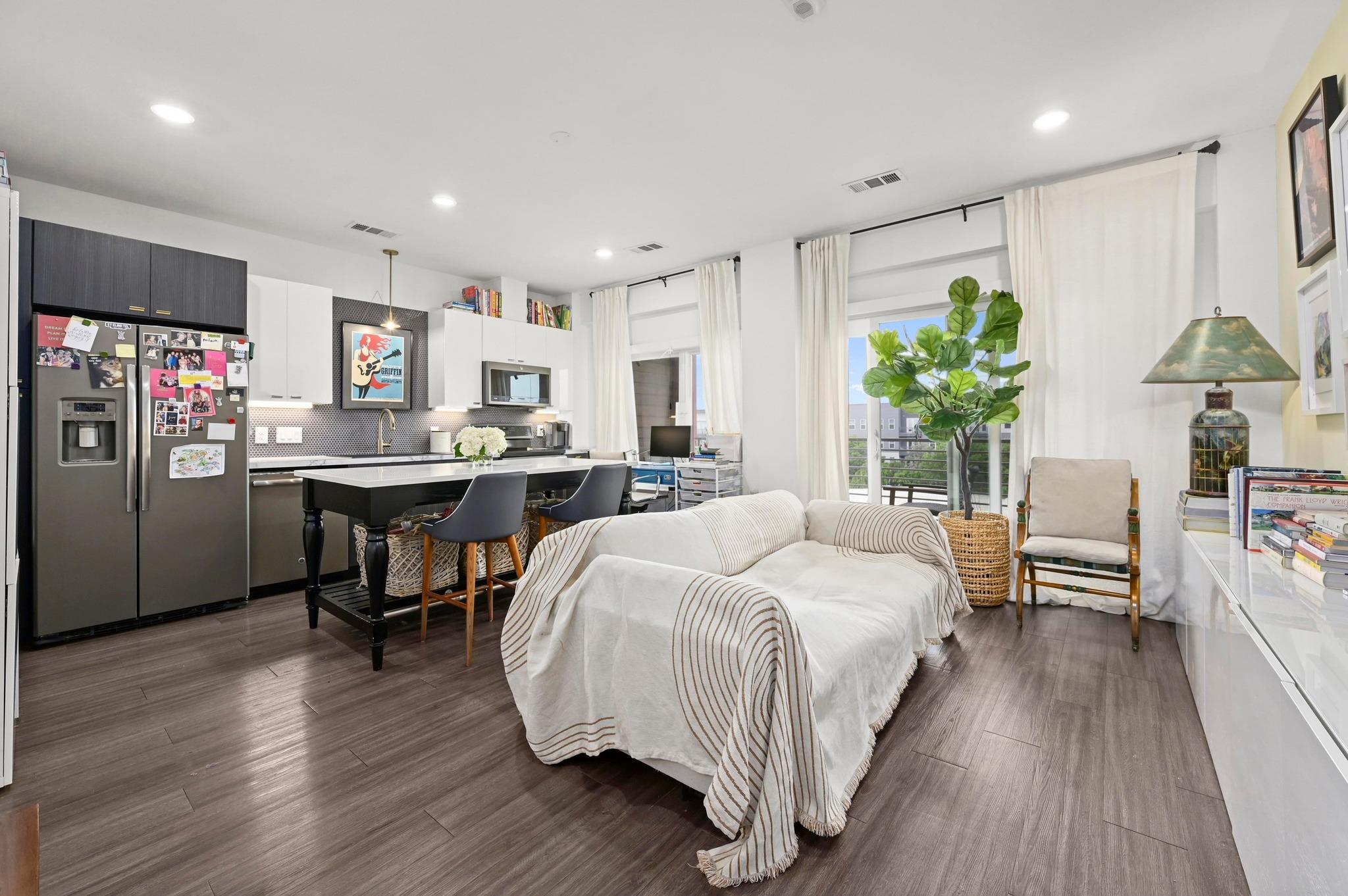 4361 S Congress Ave # 427, Austin, TX 78745