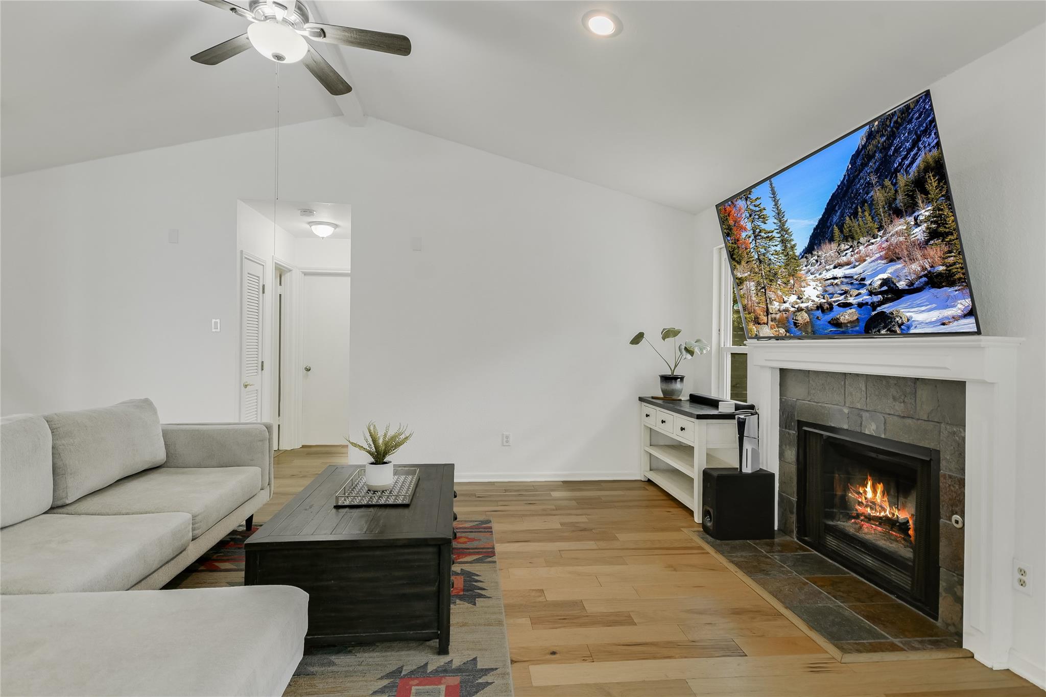 4015 Alexandria Dr, Austin, TX 78749