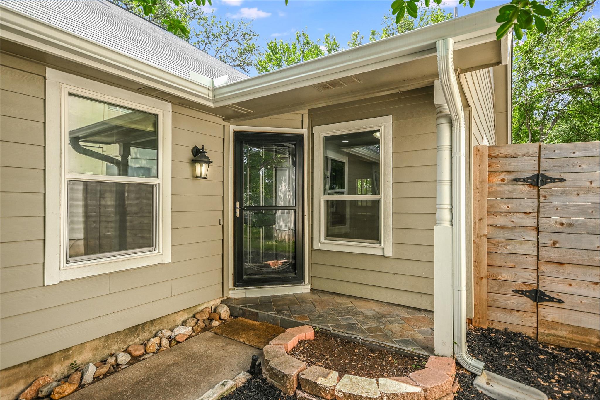 4015 Alexandria Dr, Austin, TX 78749