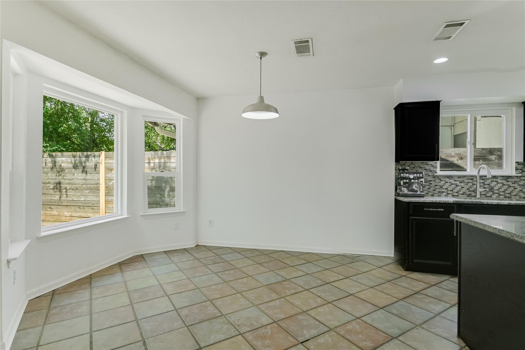 4015 Alexandria Dr, Austin, TX 78749